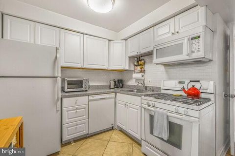 1633 D STREET SE WASHINGTON DC 20003