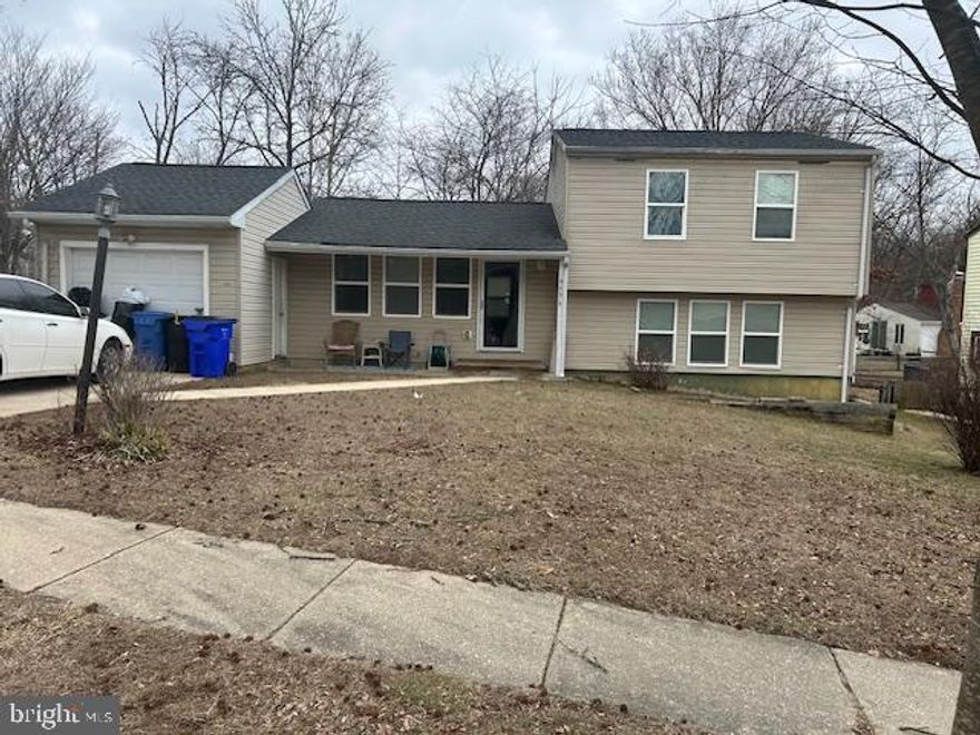 This is a combination Estate sale (Property is being sold completely AS IS), and pre-approved Short Sale (Buyer is responsible for ALL closing costs);

3BD/1.5 ba split level with a 1 car garage.  Livingroom, dining room (carpeted), Kitchen on 1st flr. There is a screened in deck off of the dining room.  Finished lower level family room  with a half bath AND possible 4th bedroom.