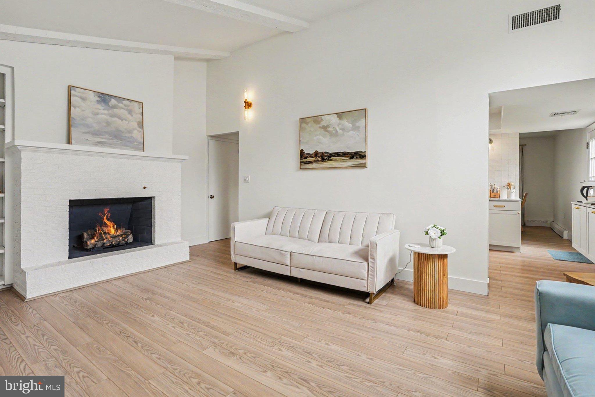 CEDAR CLIFF MANOR - Residential