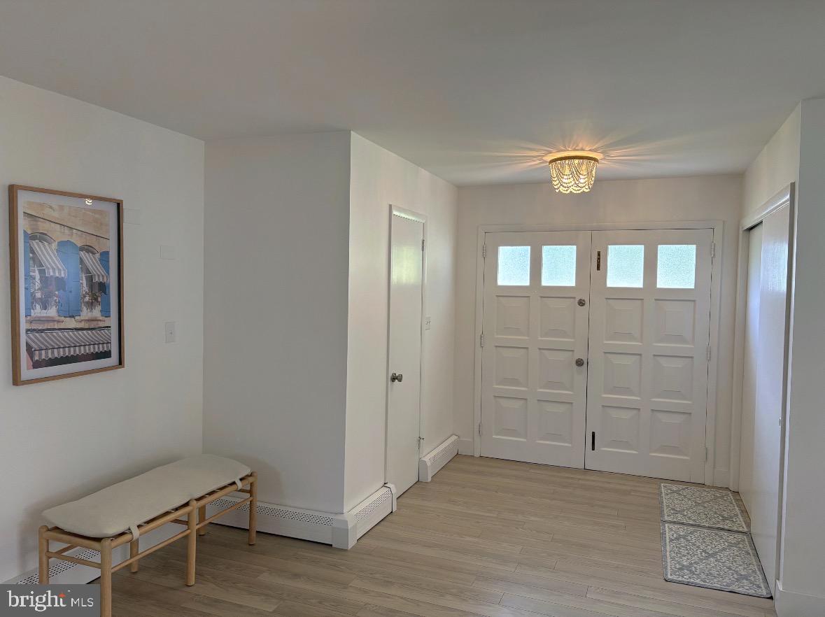 CEDAR CLIFF MANOR - Residential