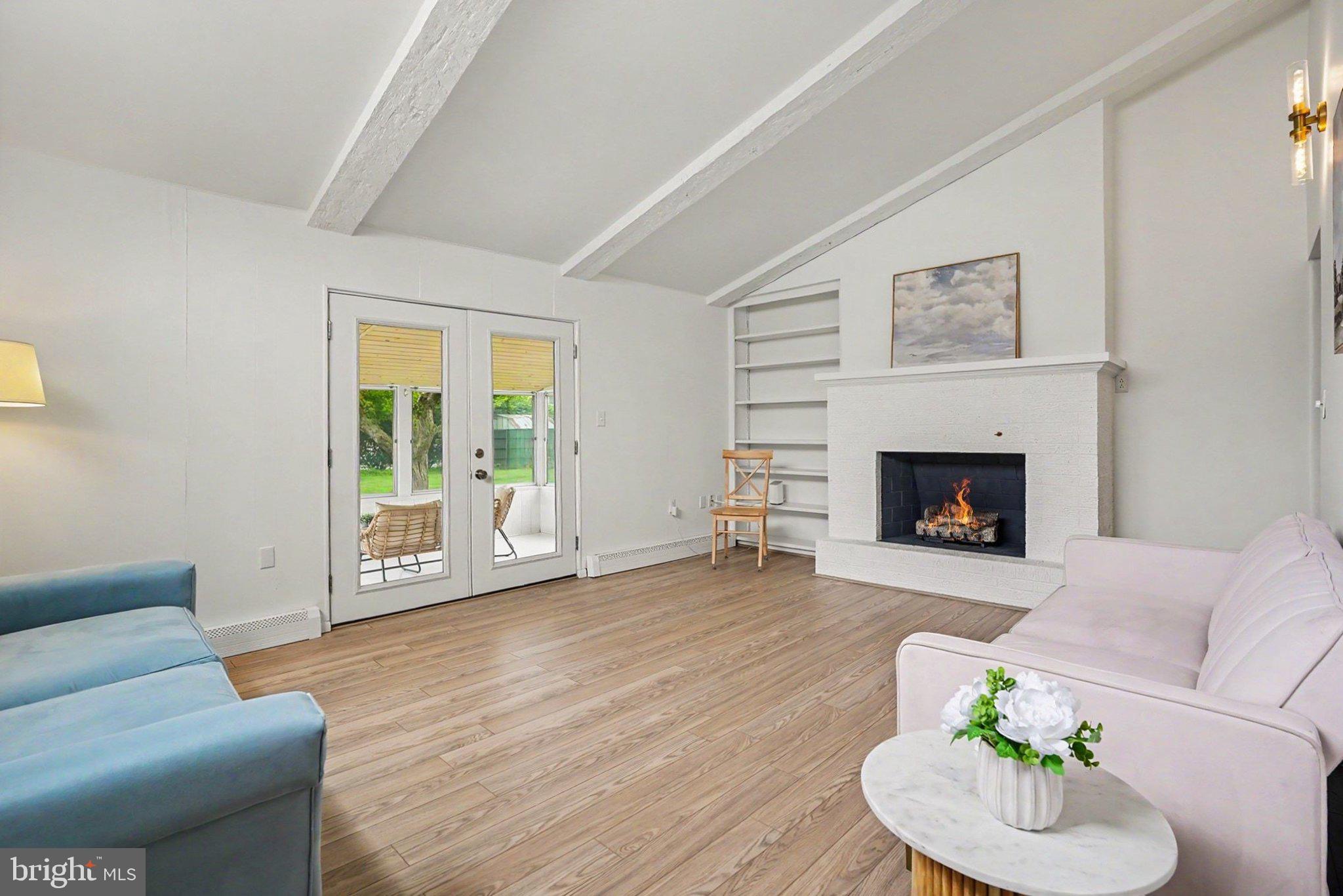 CEDAR CLIFF MANOR - Residential