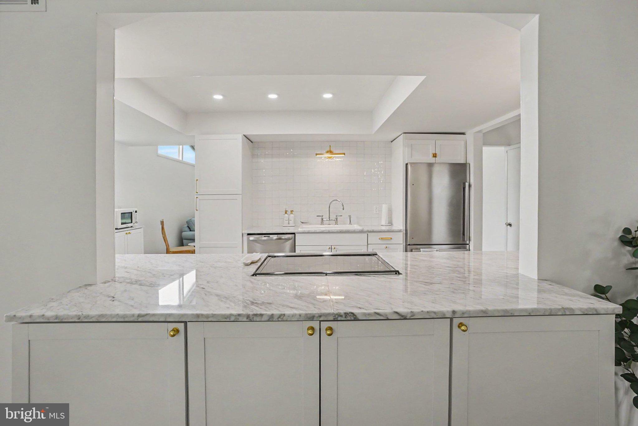 CEDAR CLIFF MANOR - Residential