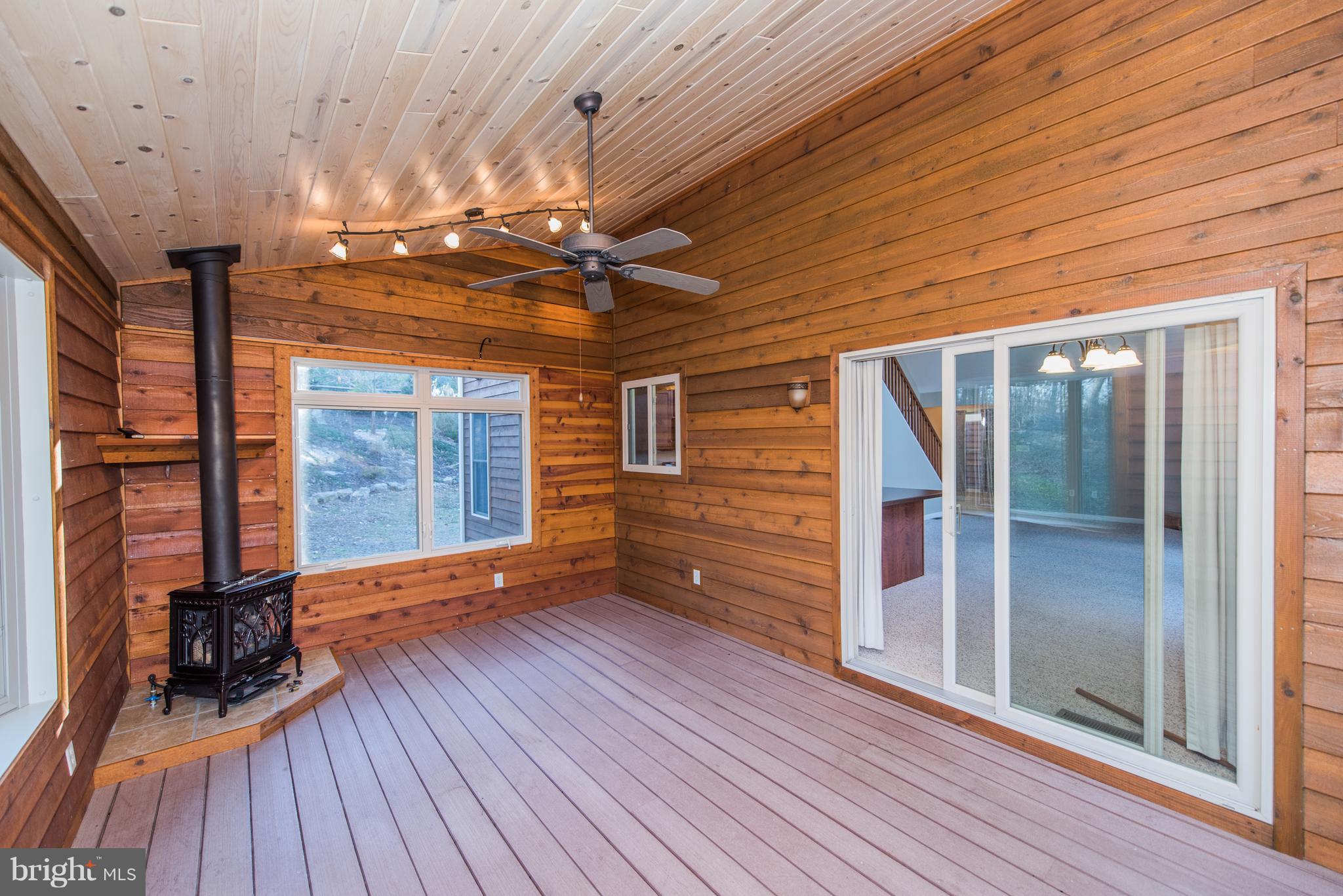 THE WOODS - Residential