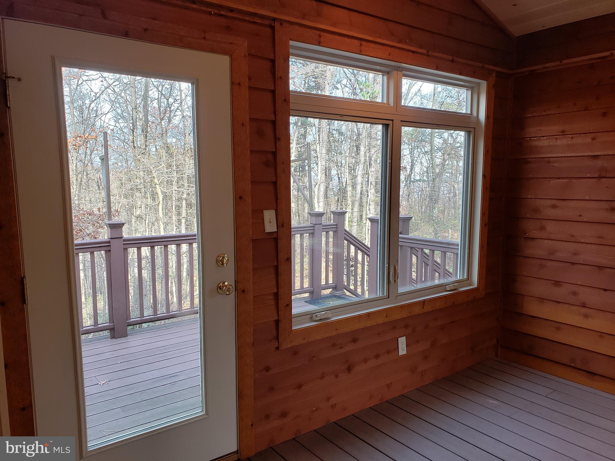 THE WOODS - Residential