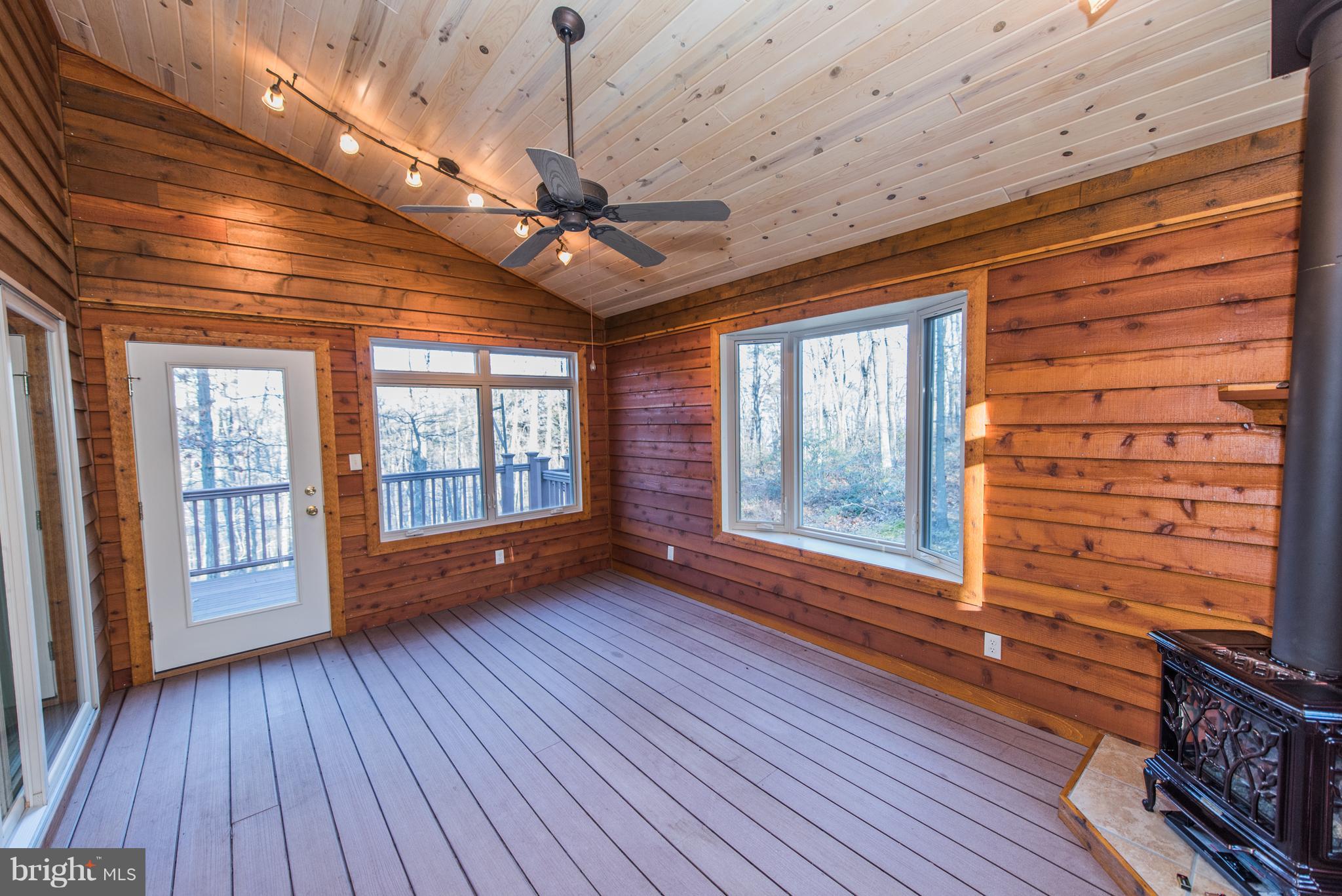 THE WOODS - Residential