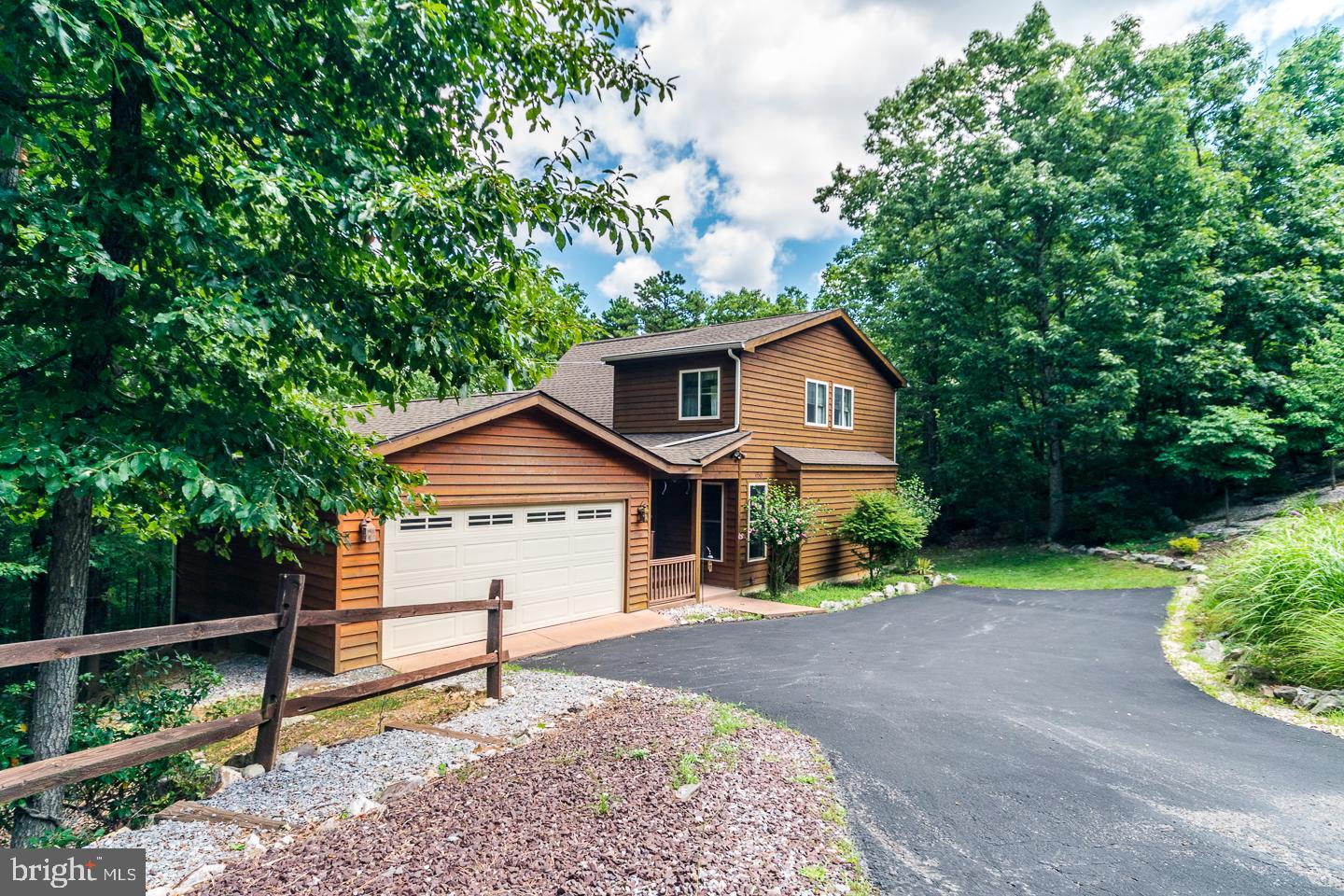 THE WOODS - Residential