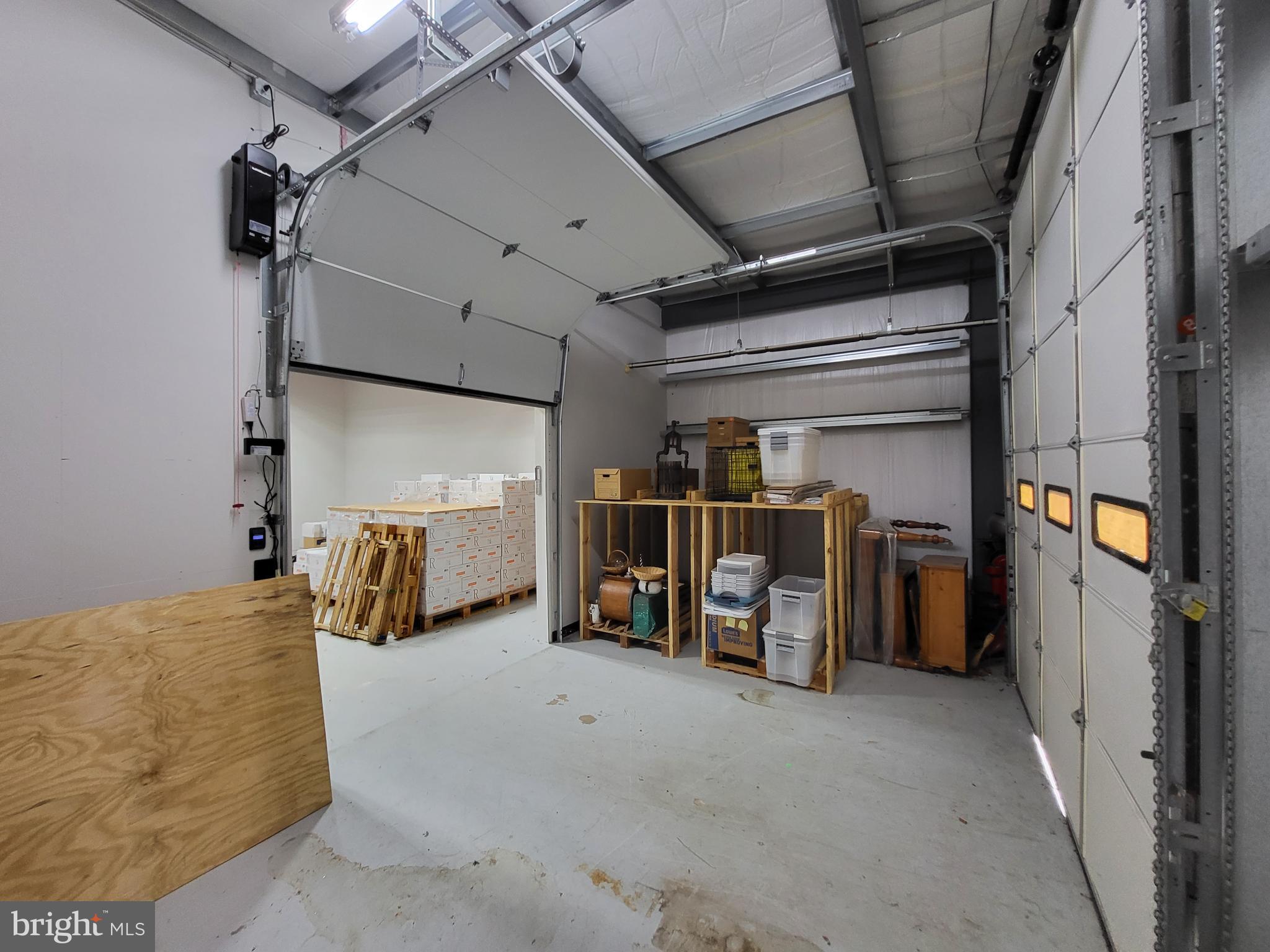 NR EASTON - Commercial Lease