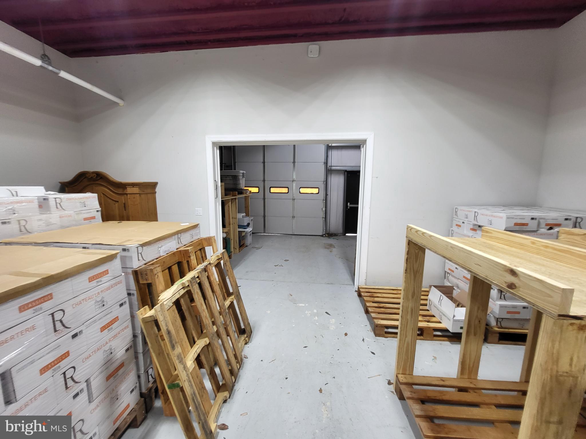 NR EASTON - Commercial Lease