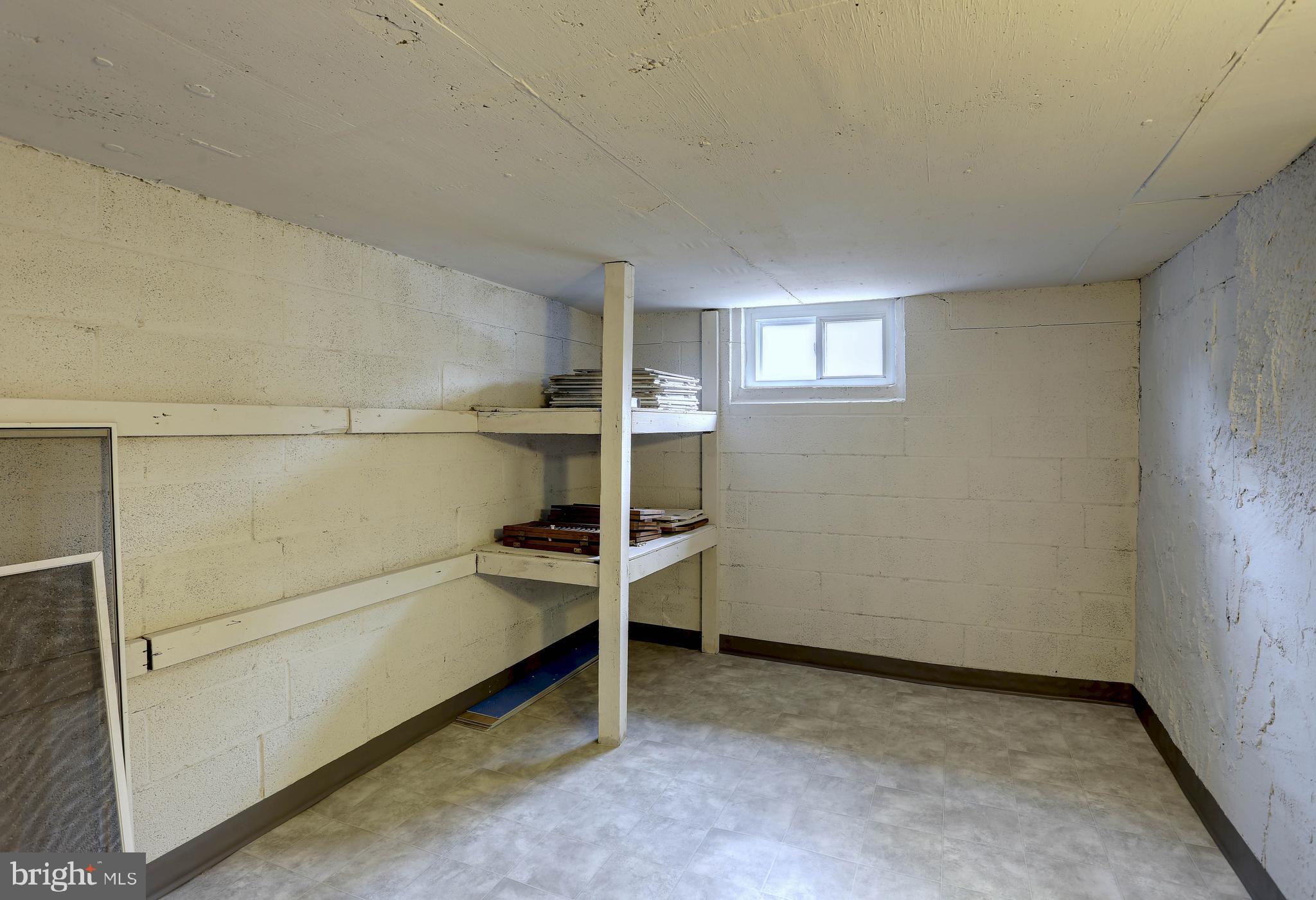 SHAREWOOD ACRES - Residential