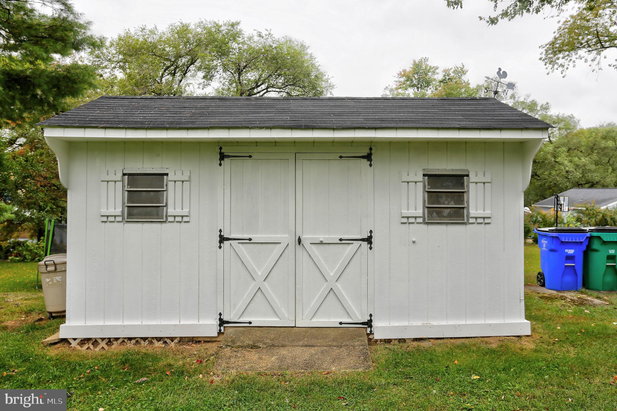 SHAREWOOD ACRES - Residential