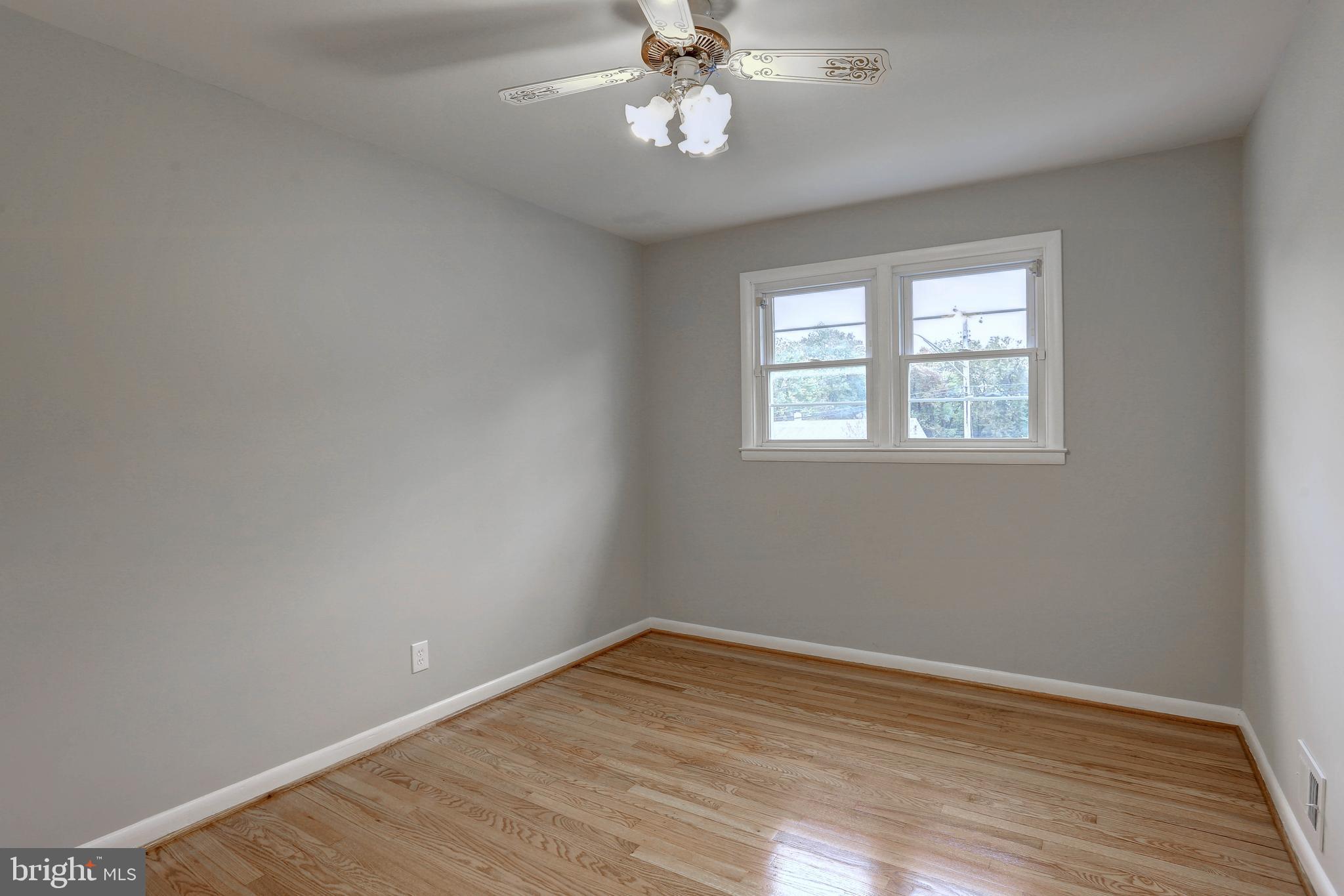 SHAREWOOD ACRES - Residential