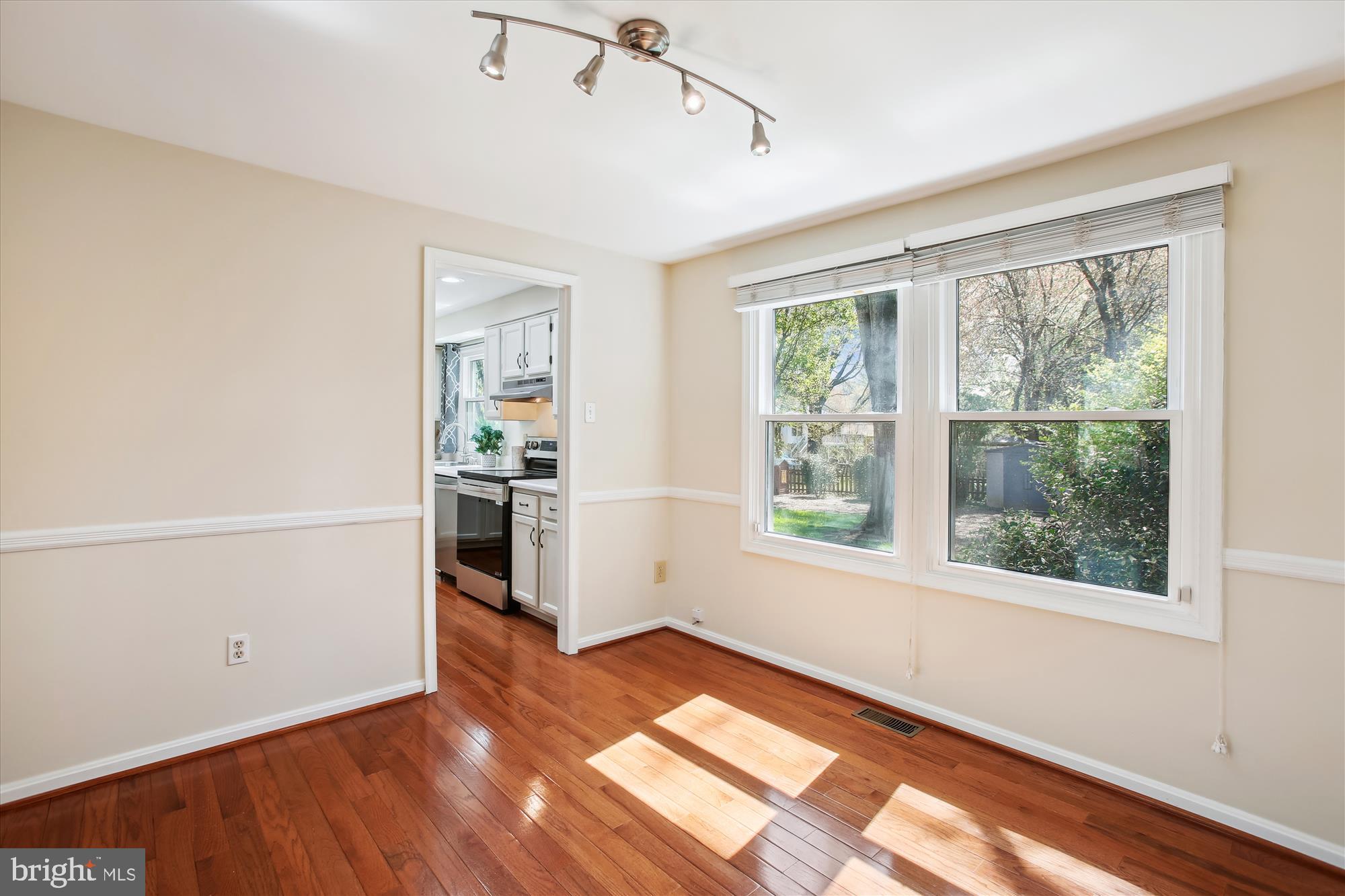 FOX MILL ESTATES - Residential