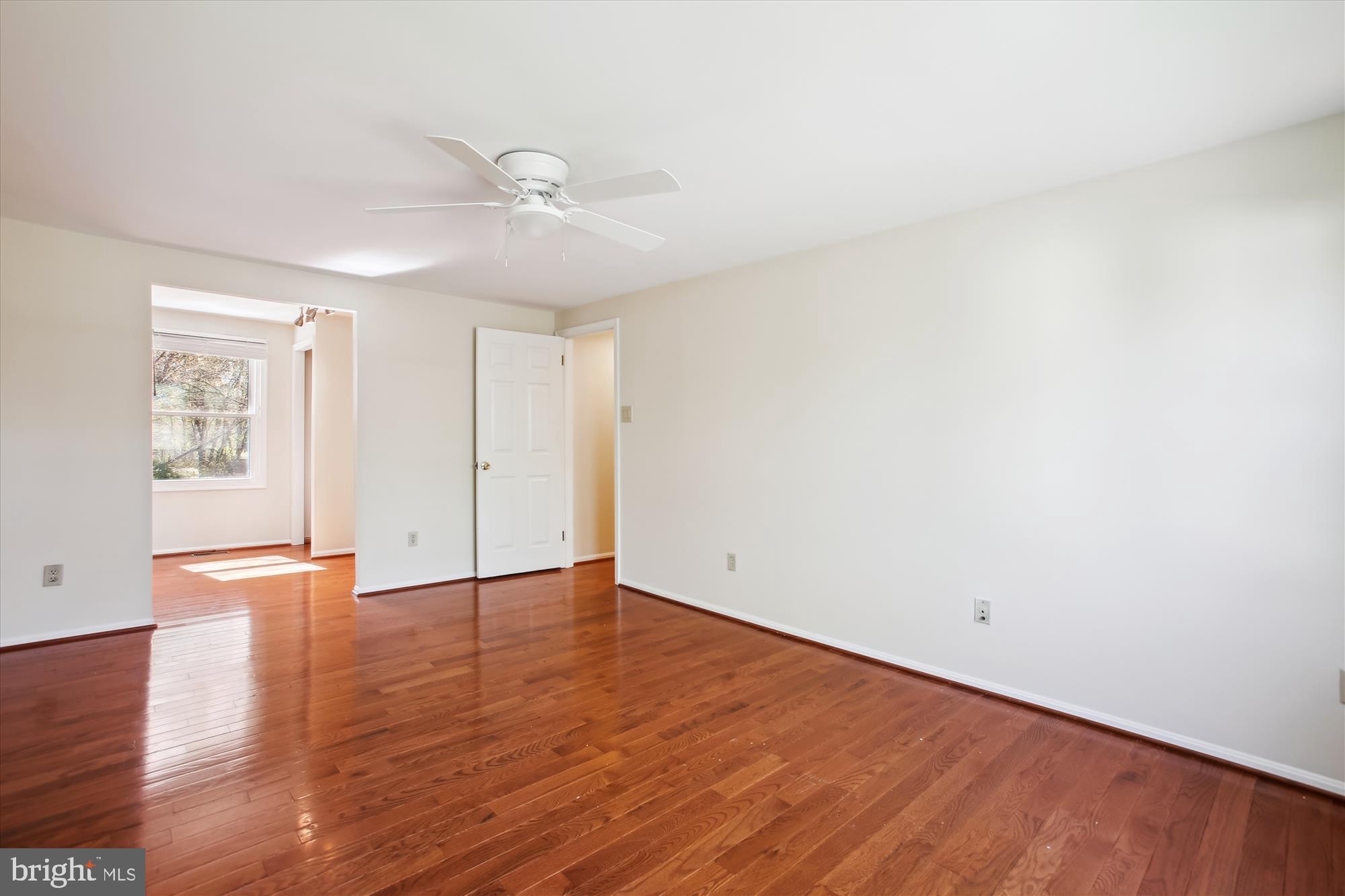 FOX MILL ESTATES - Residential