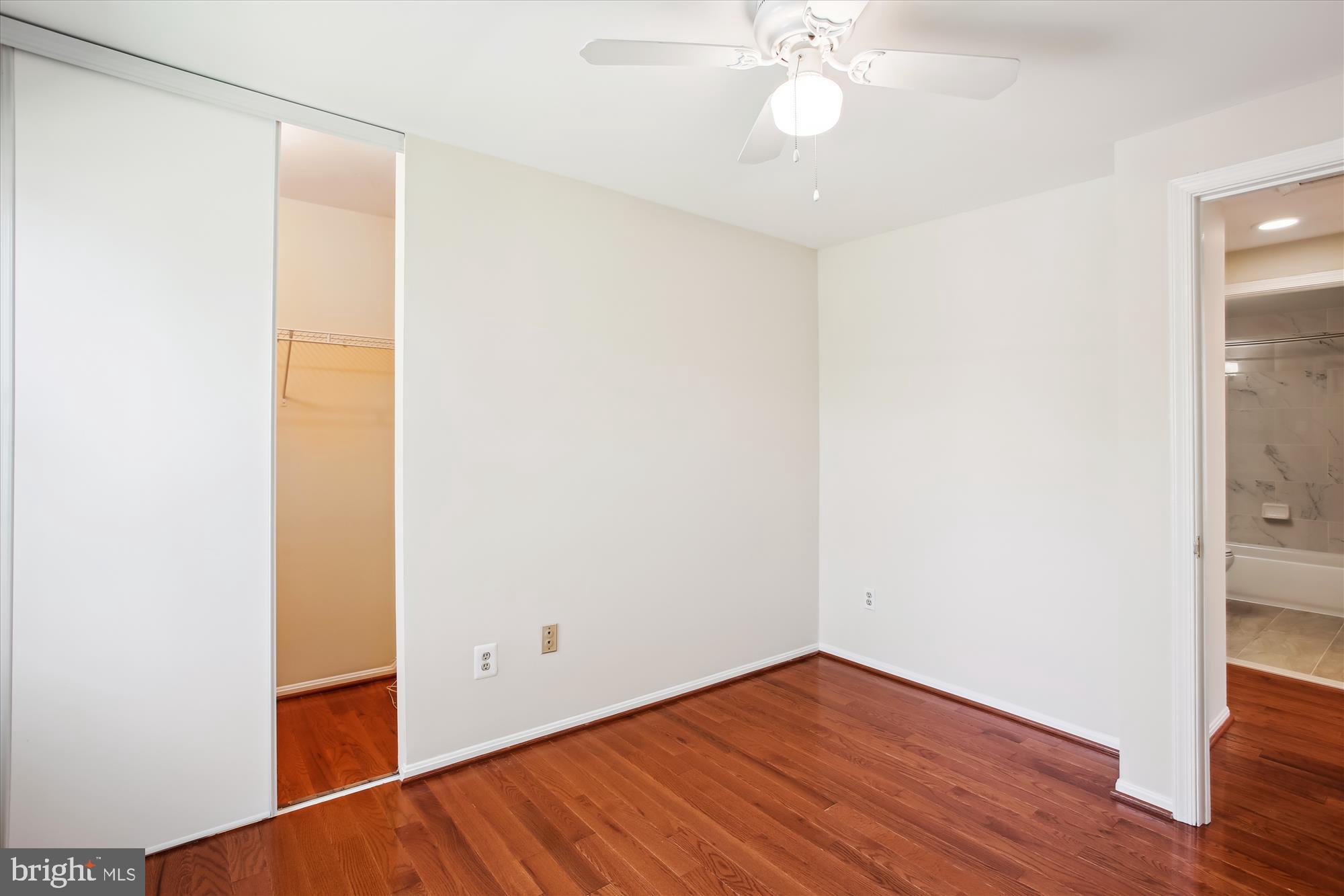 FOX MILL ESTATES - Residential