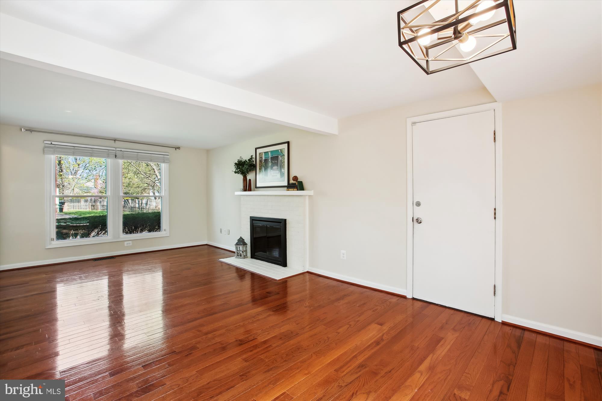 FOX MILL ESTATES - Residential