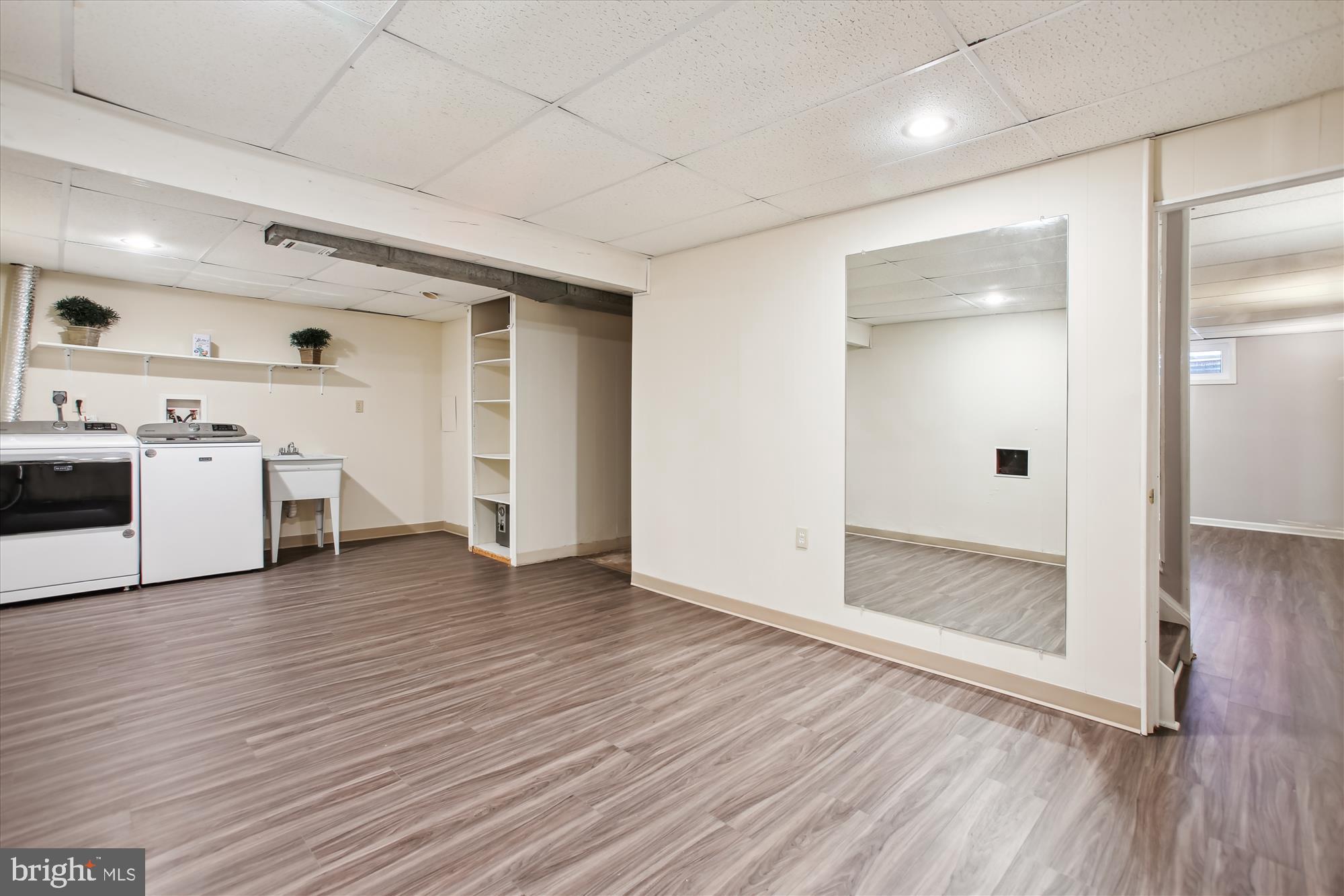 FOX MILL ESTATES - Residential