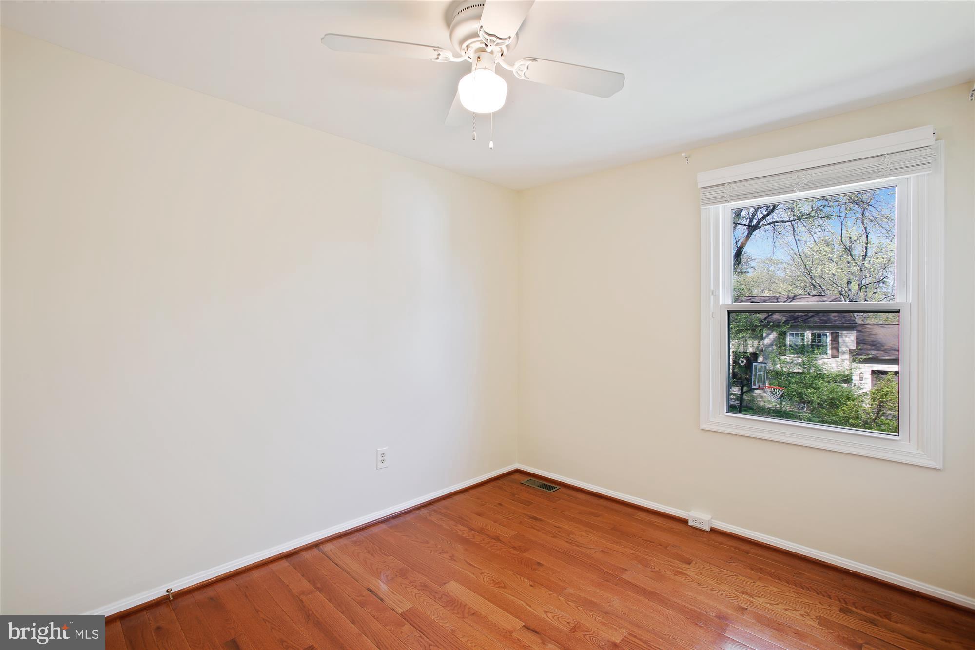 FOX MILL ESTATES - Residential