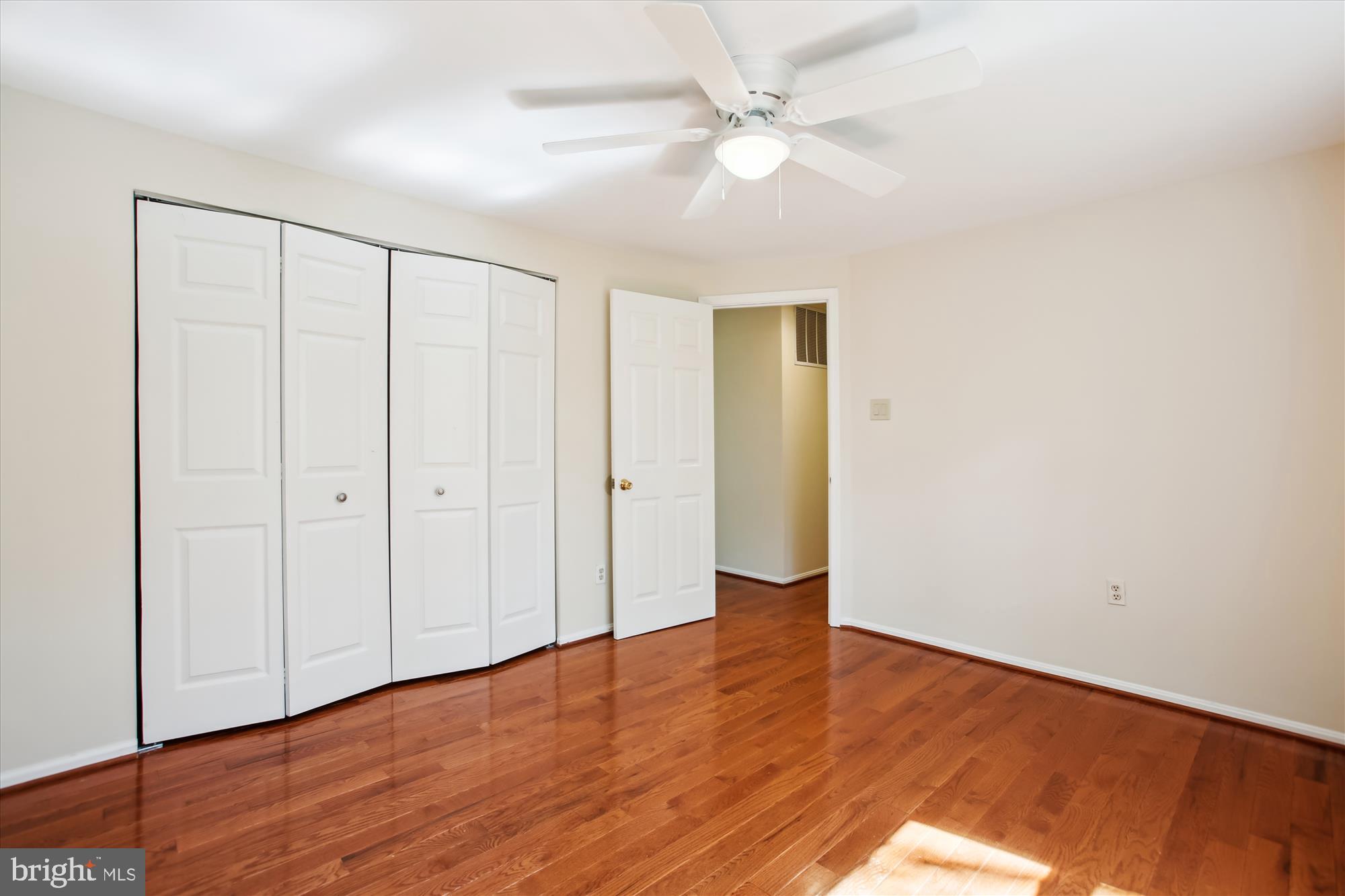 FOX MILL ESTATES - Residential