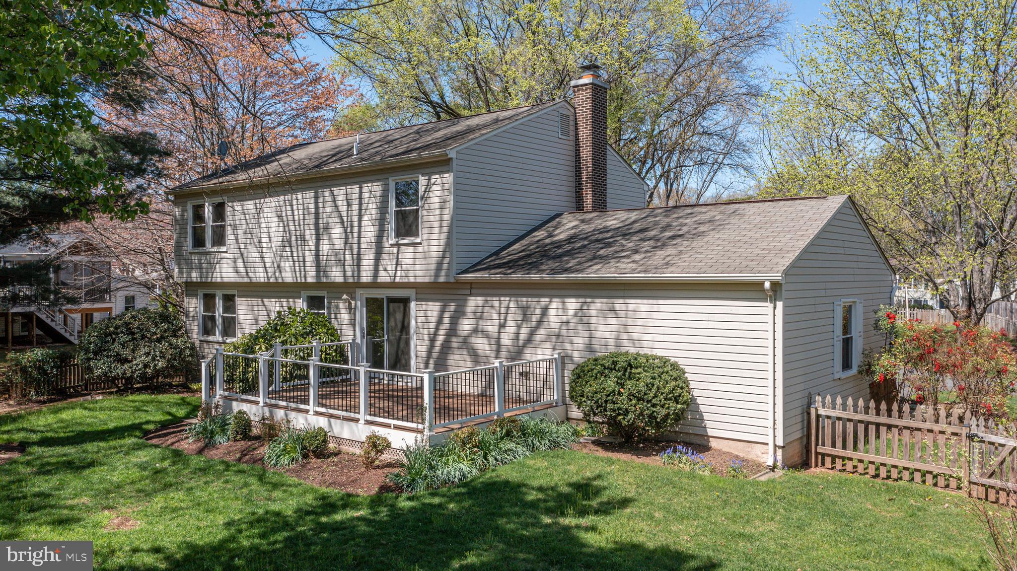 FOX MILL ESTATES - Residential