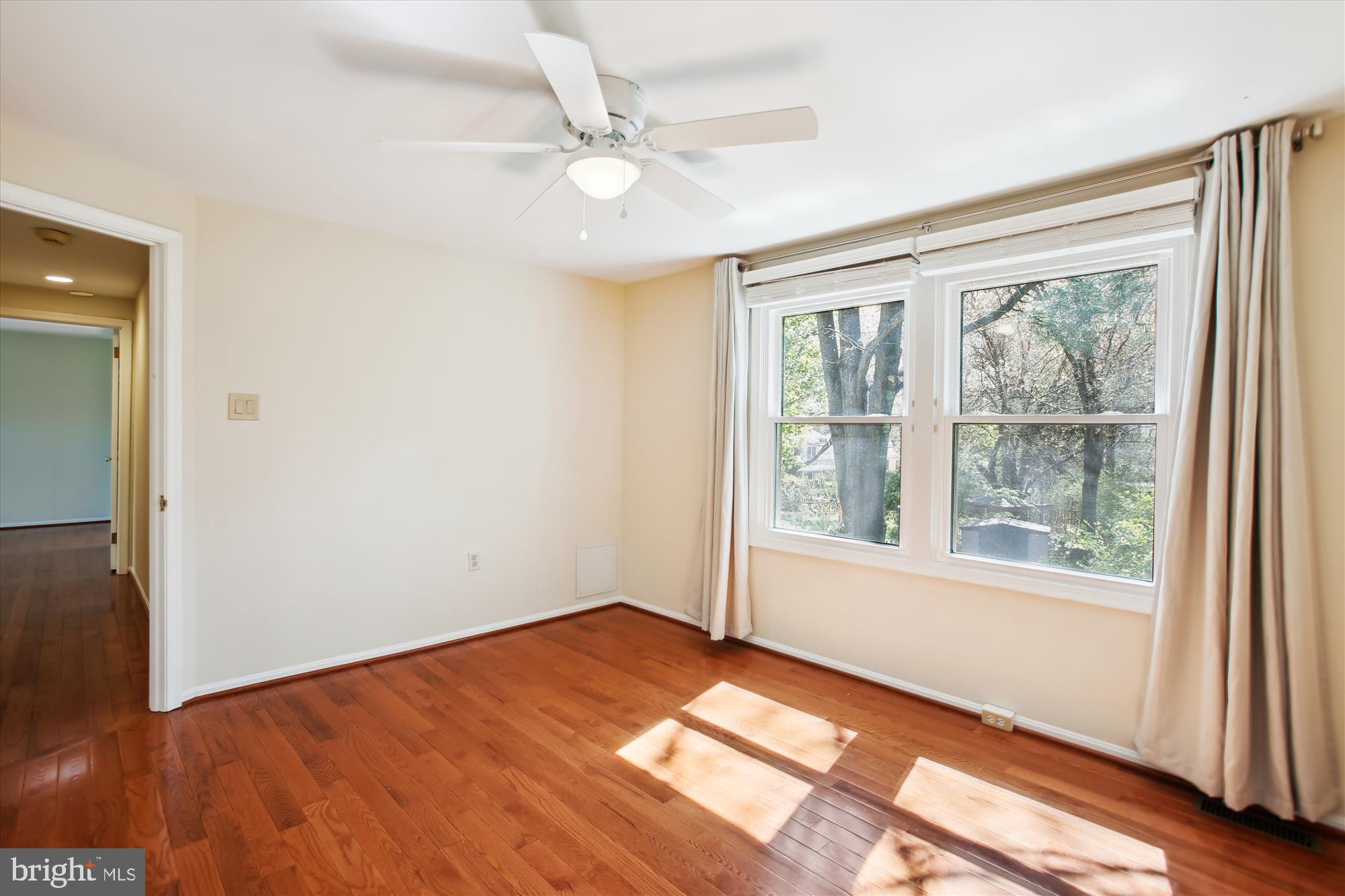 FOX MILL ESTATES - Residential