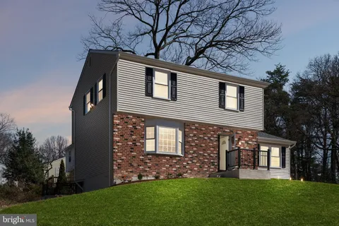 7677 Mueller Drive, Glen Burnie, MD MLS: MDAA2114418