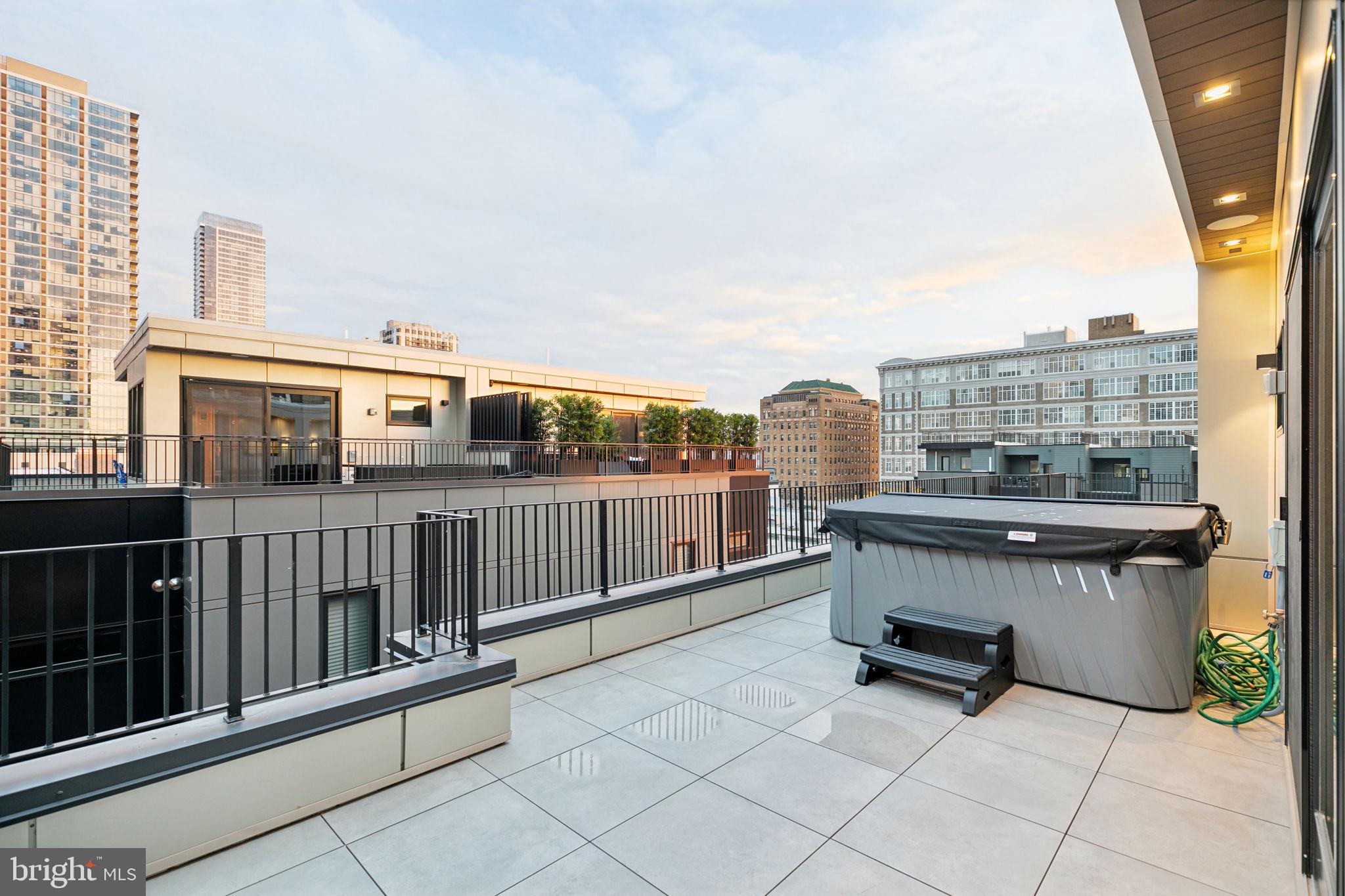 FITLER SQUARE - Residential