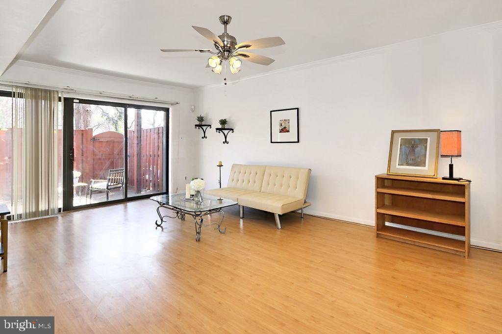 207 SKYHILL ROAD 1