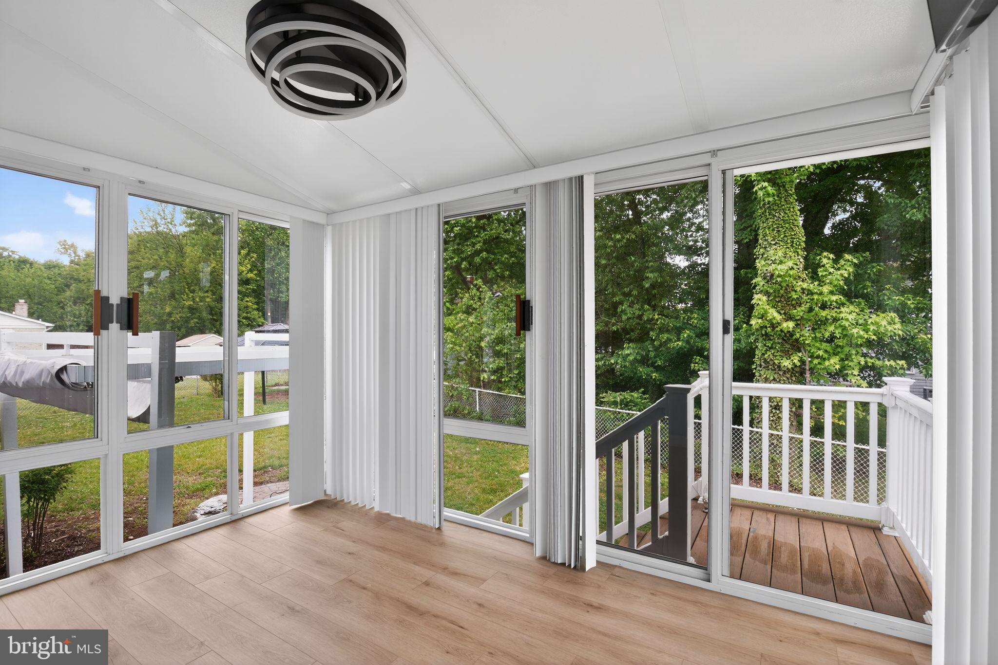 DARCEY MANOR - Residential