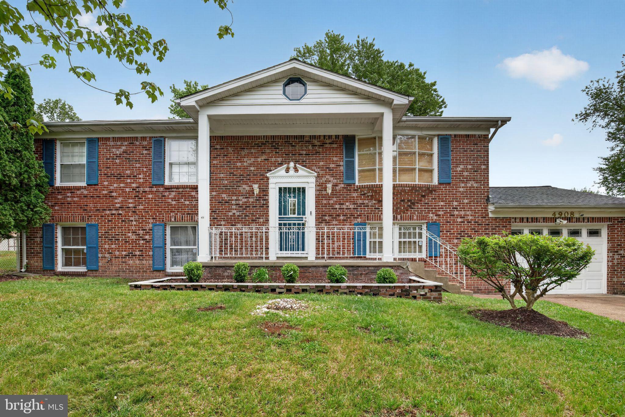 DARCEY MANOR - Residential