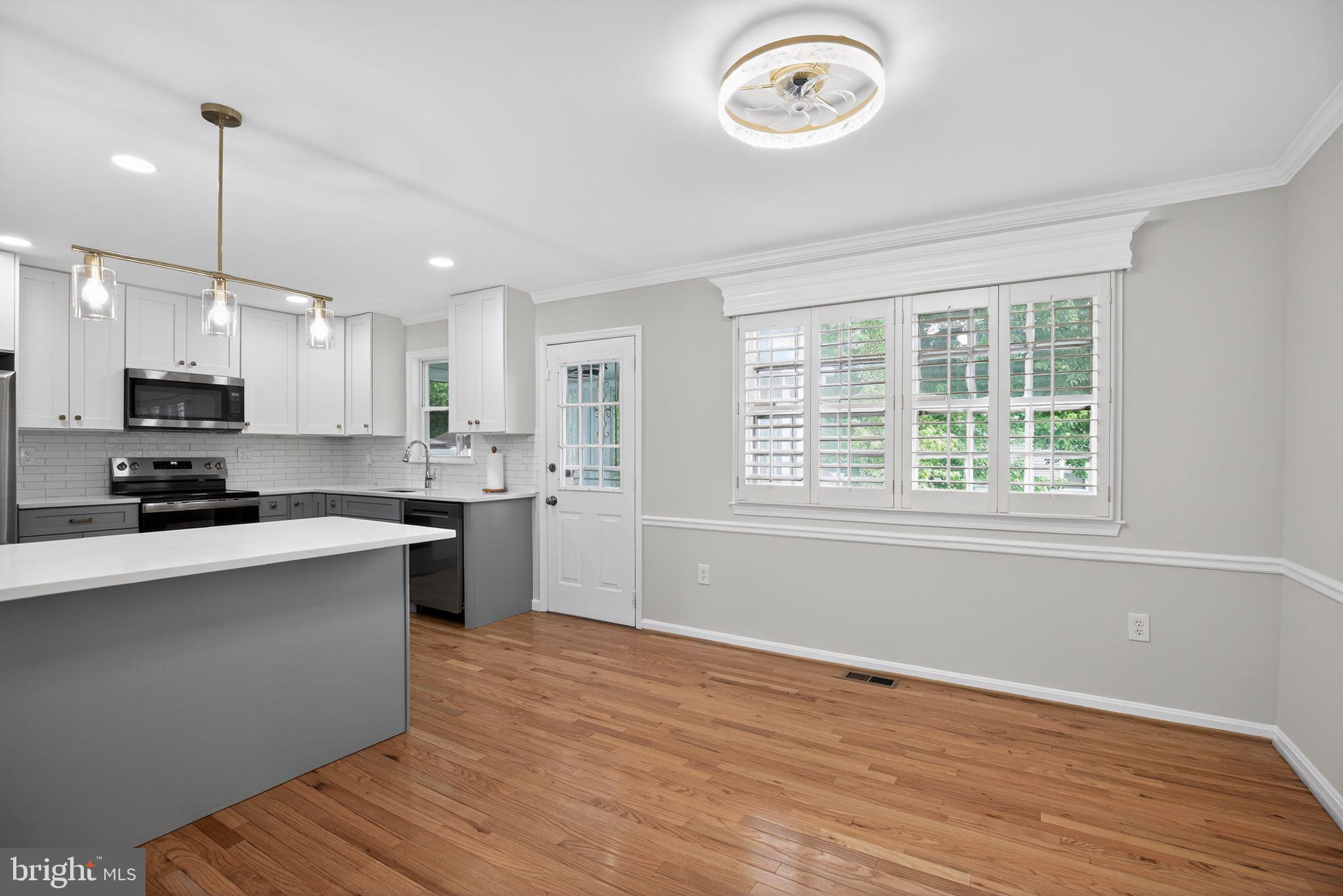DARCEY MANOR - Residential