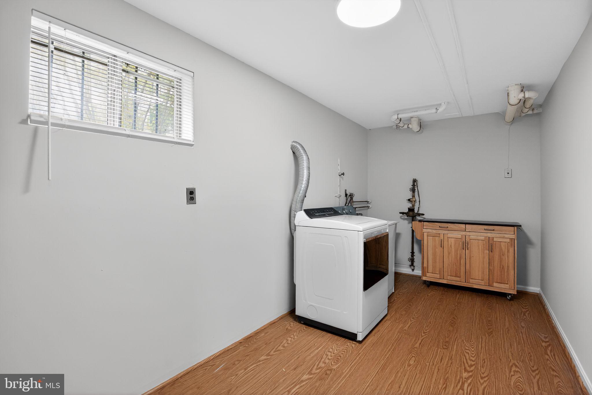 DARCEY MANOR - Residential