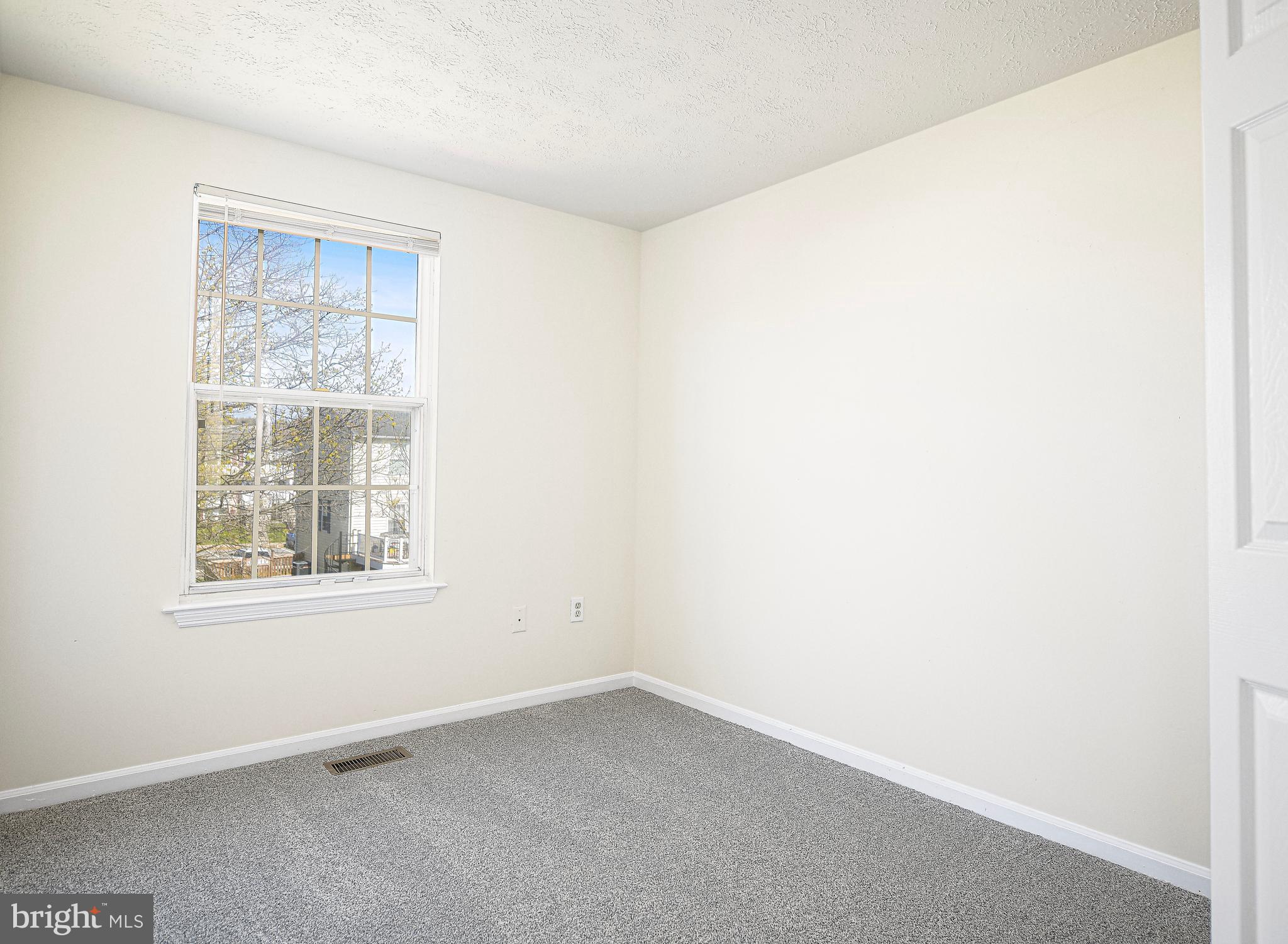 WEST SHORE - Residential