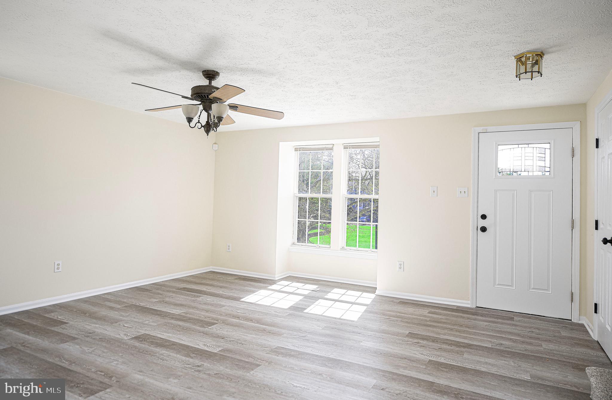 WEST SHORE - Residential