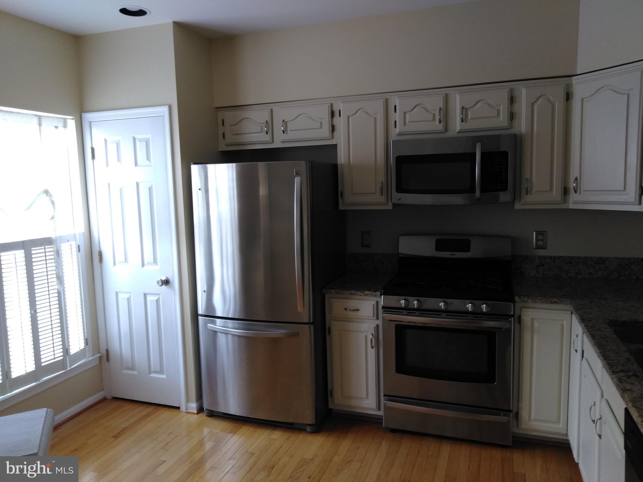 BALDWIN GROVE - Residential Lease