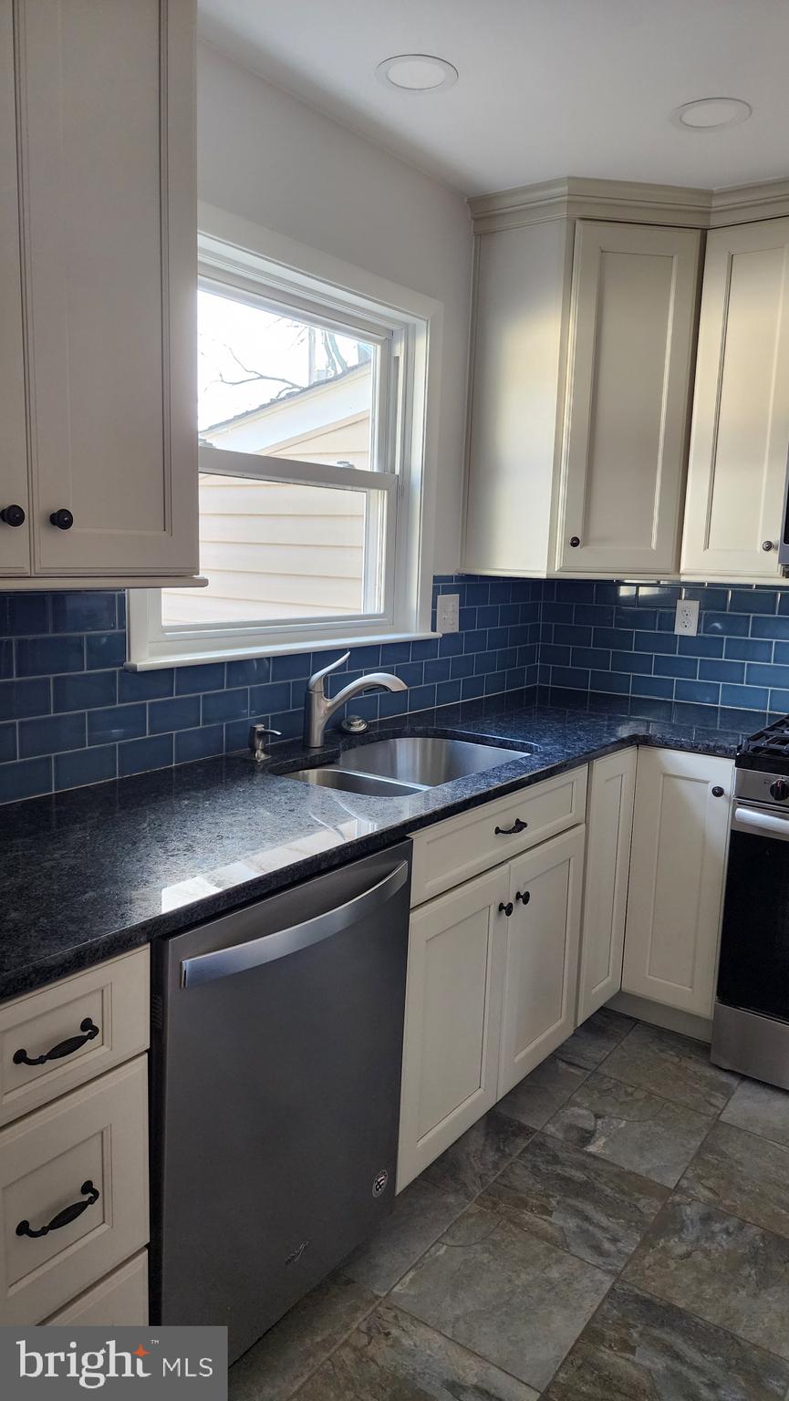 MERRYBROOK - Residential