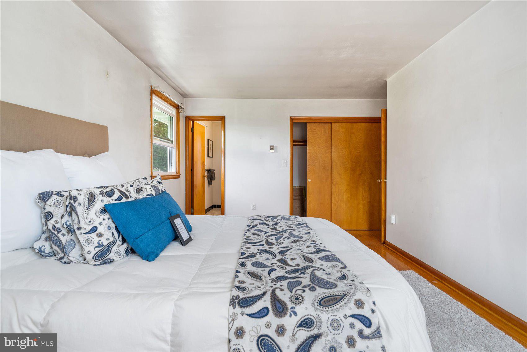 HAMPSTEAD - Residential