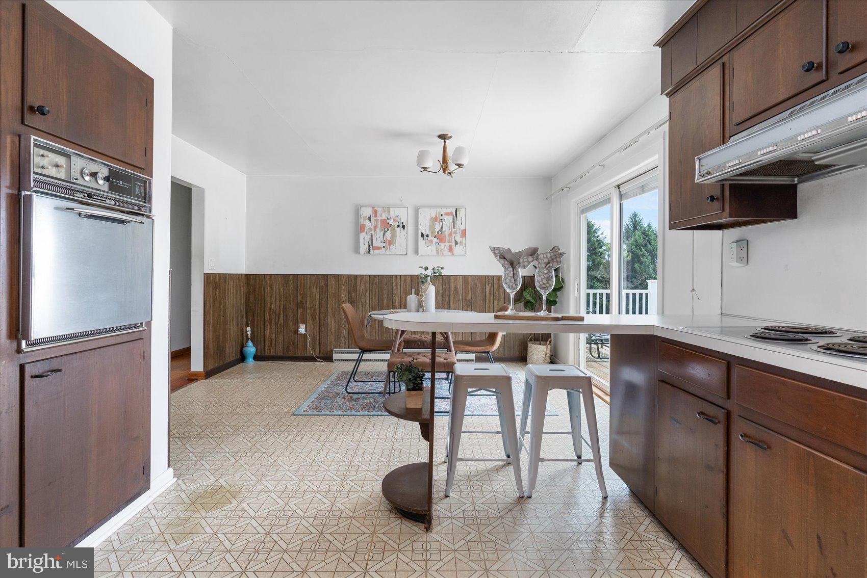 HAMPSTEAD - Residential