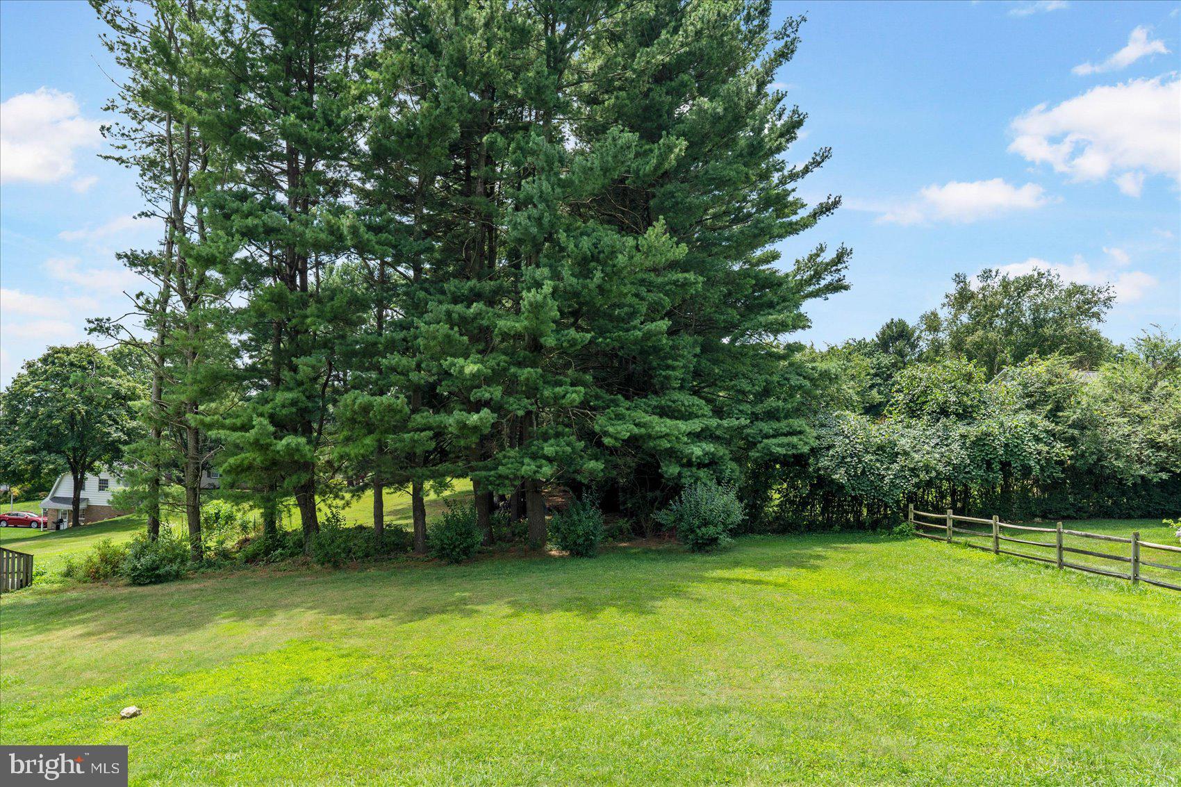 HAMPSTEAD - Residential