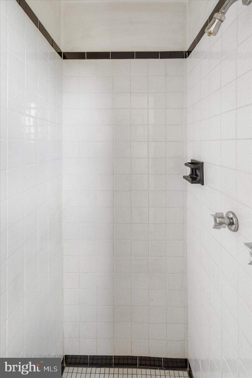 HAMPSTEAD - Residential