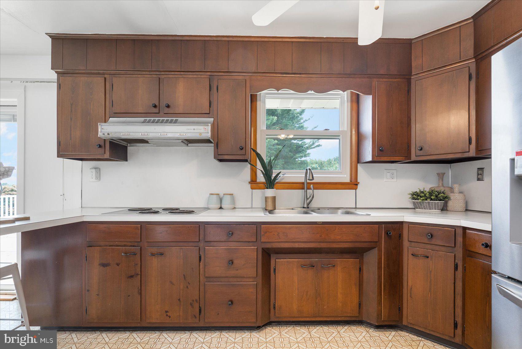 HAMPSTEAD - Residential