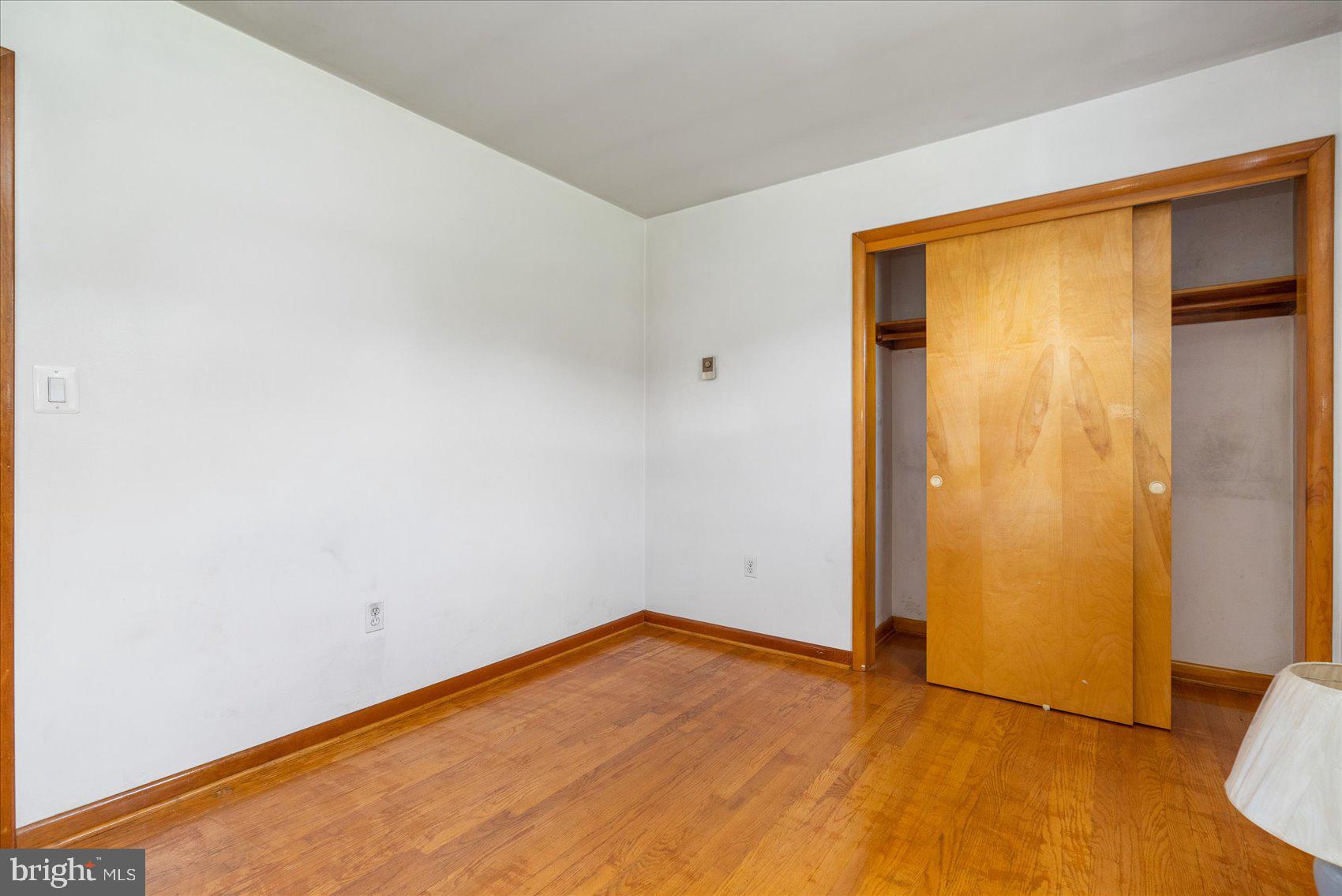 HAMPSTEAD - Residential