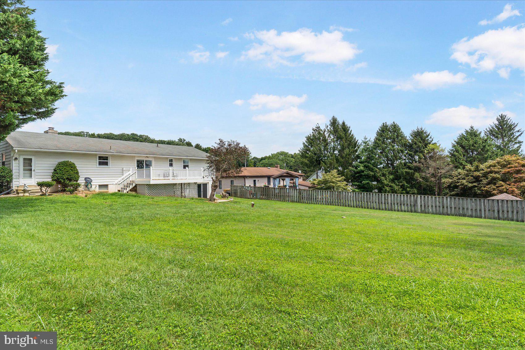 HAMPSTEAD - Residential