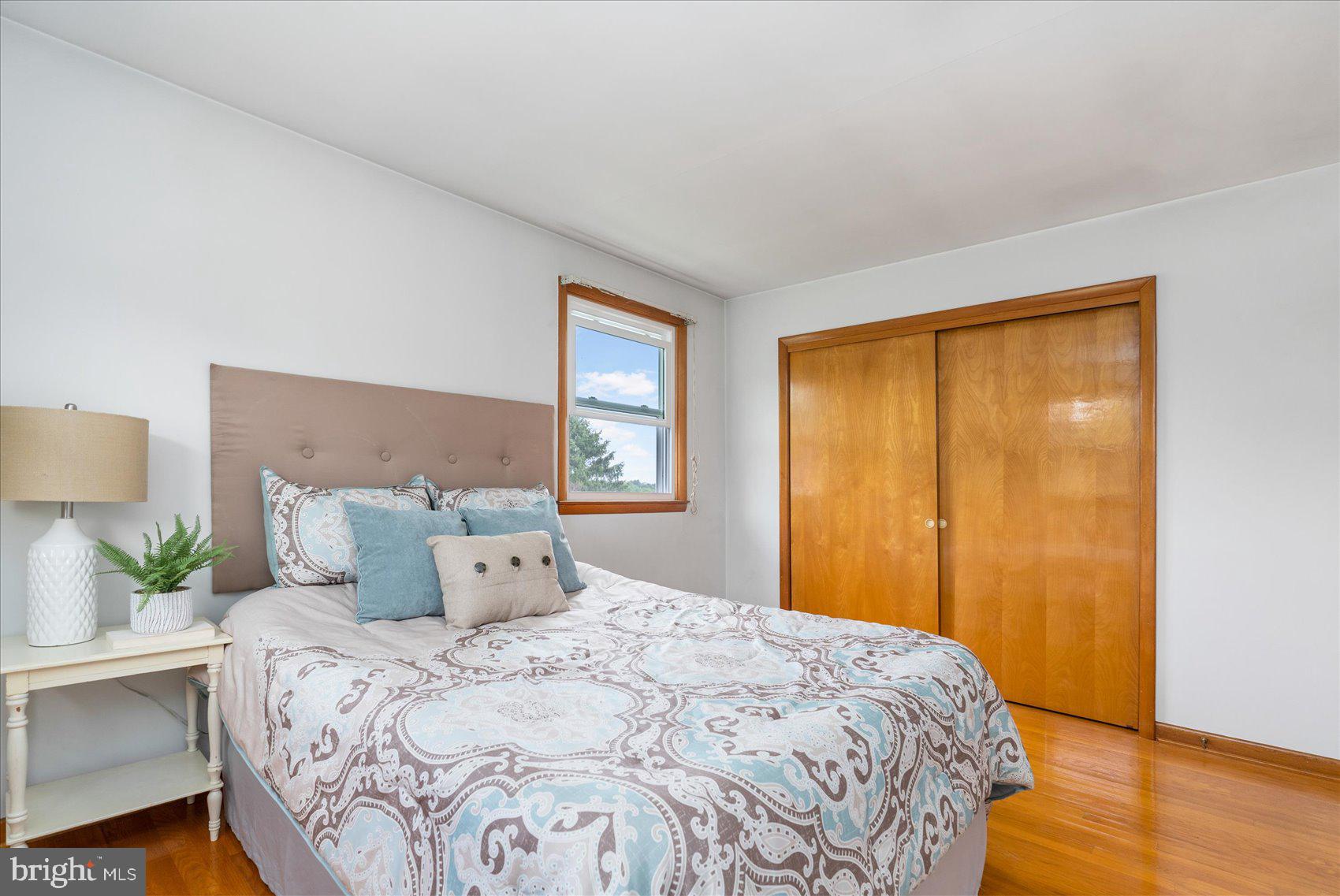 HAMPSTEAD - Residential