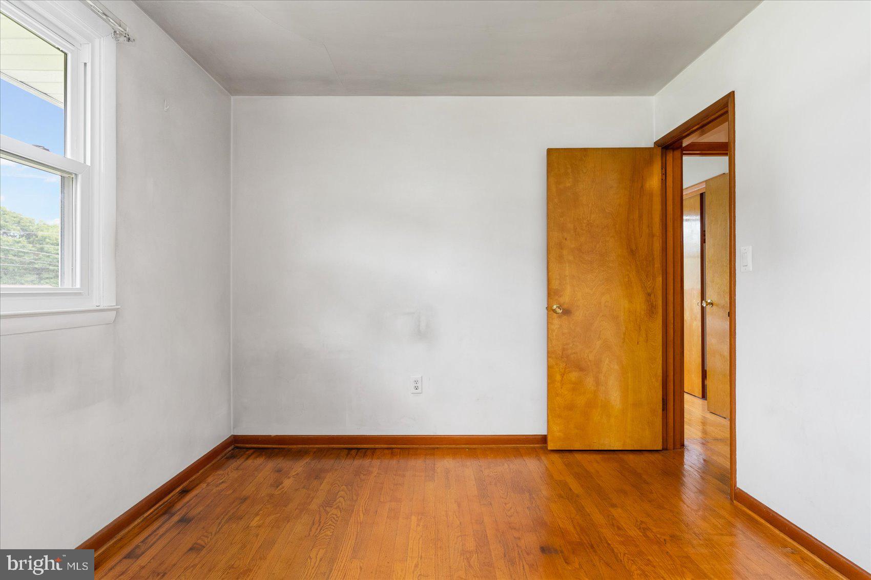 HAMPSTEAD - Residential