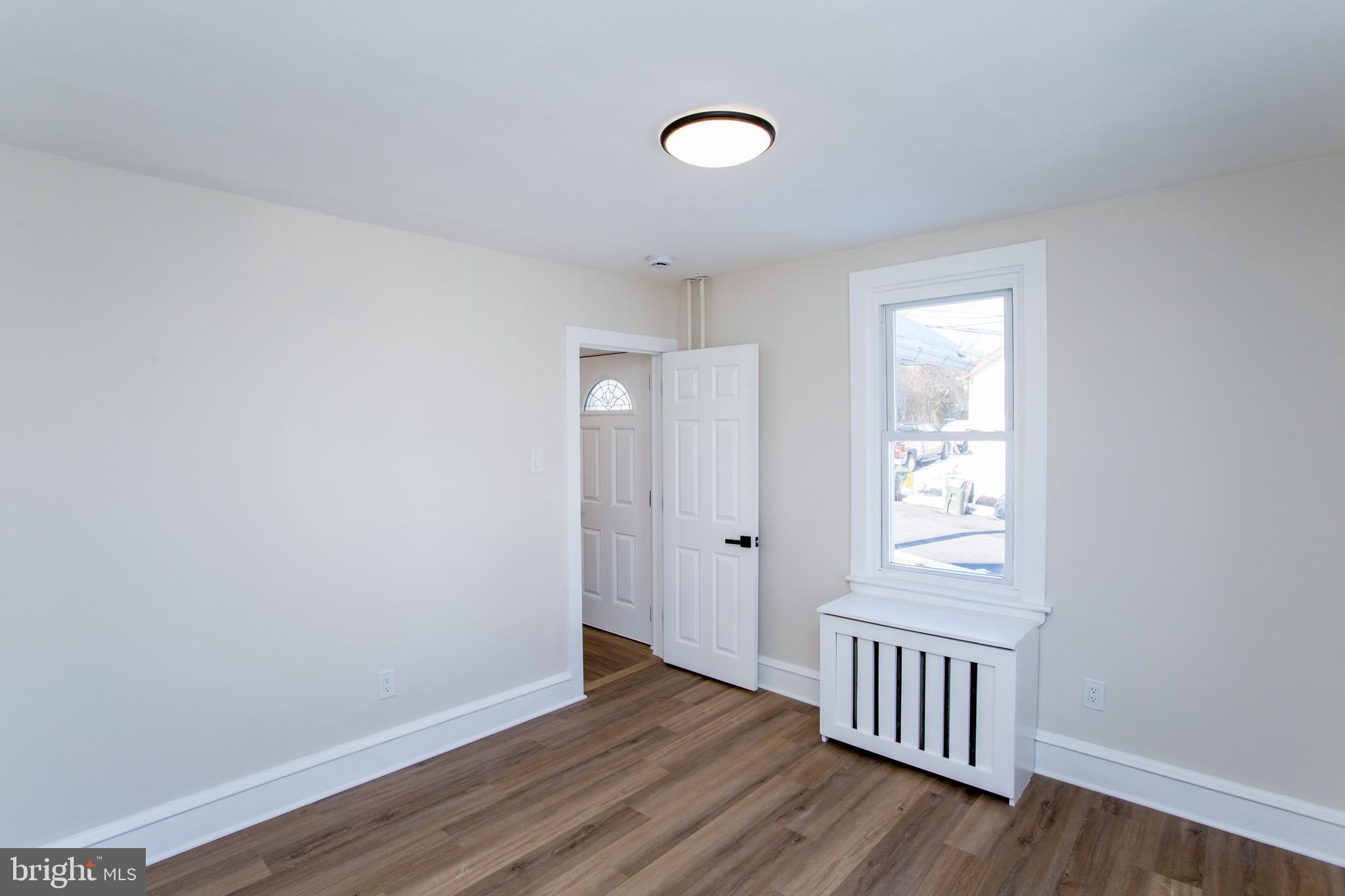 UPLAND VIL - Residential