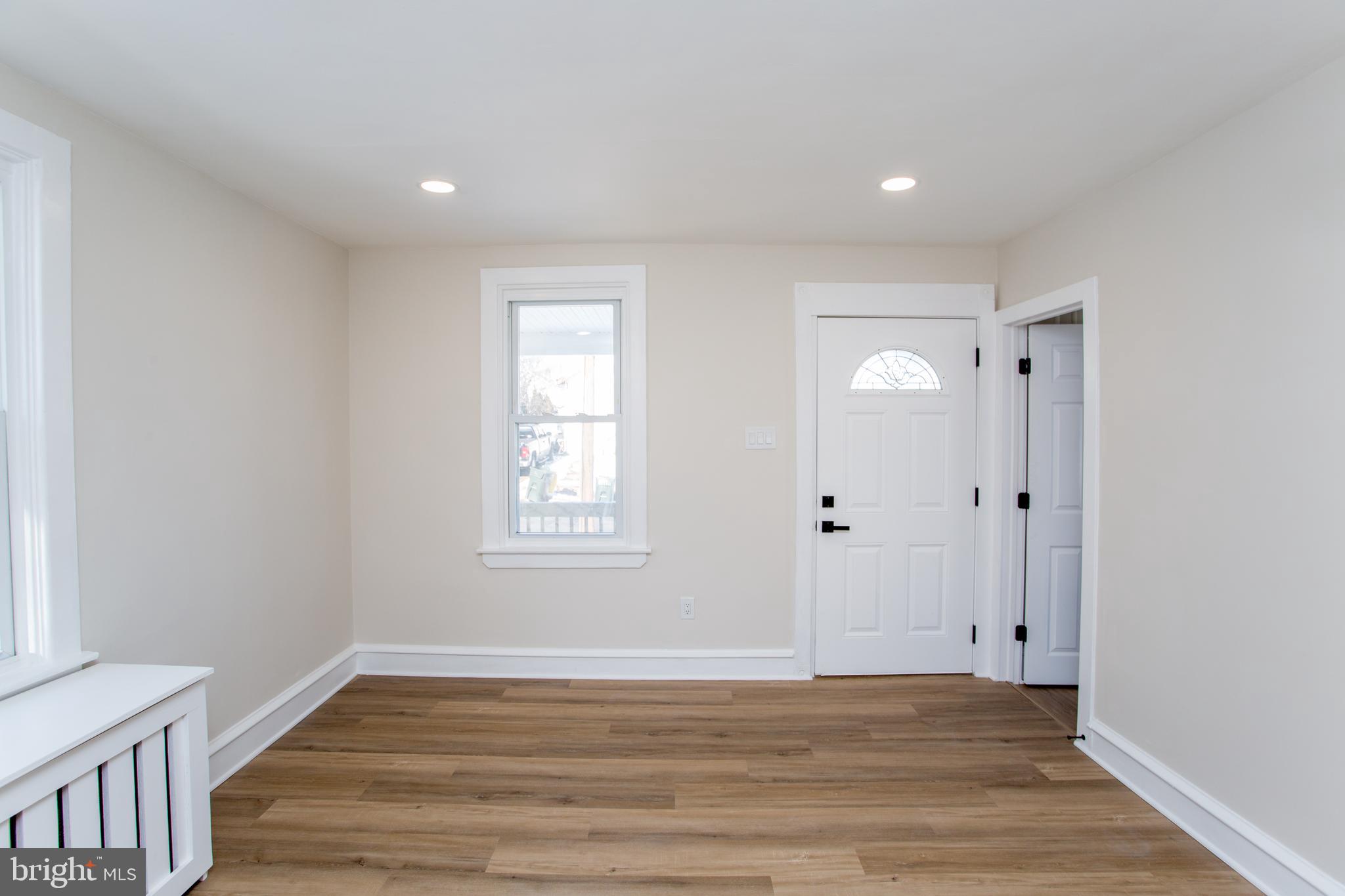 UPLAND VIL - Residential