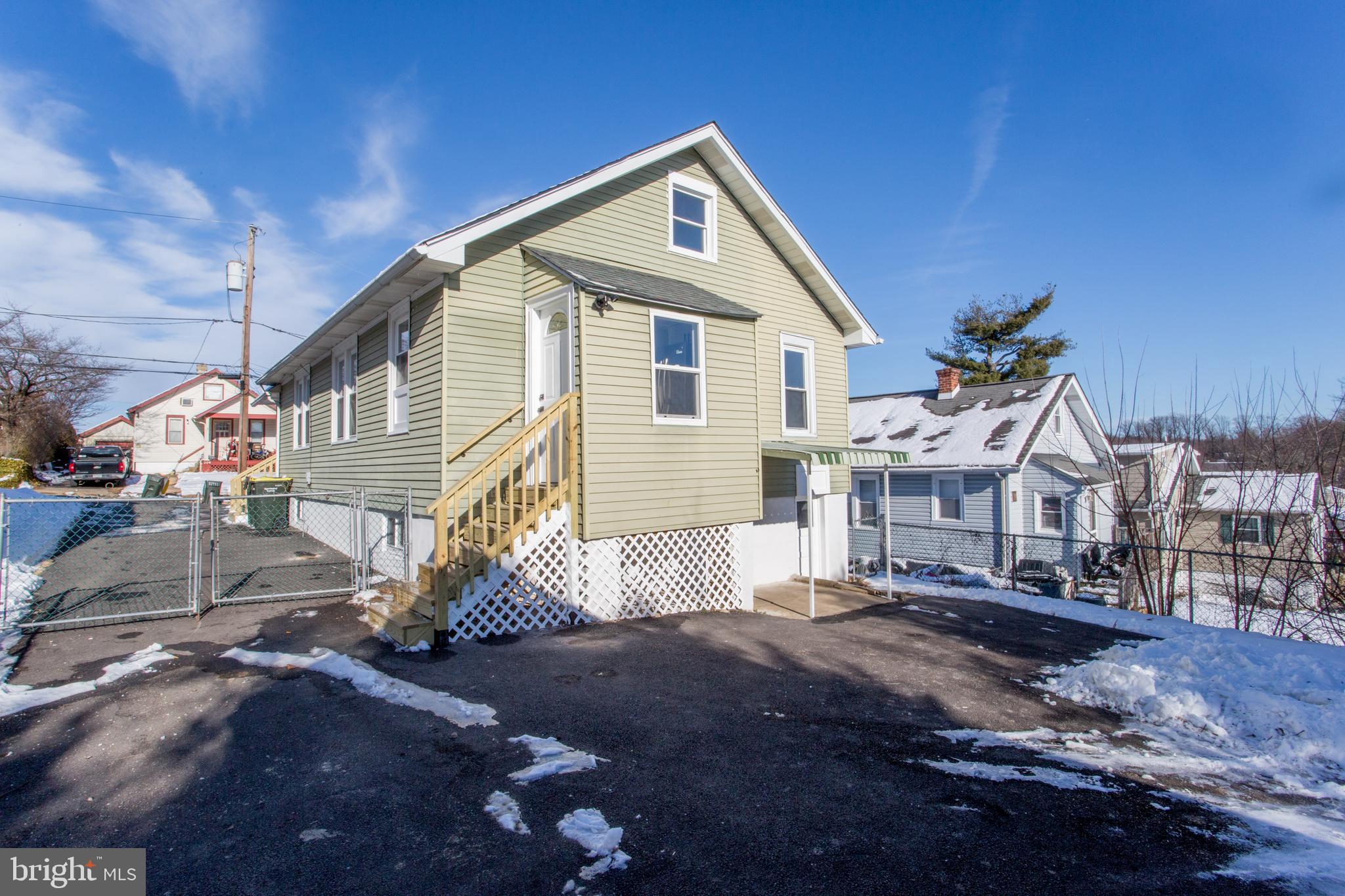 UPLAND VIL - Residential