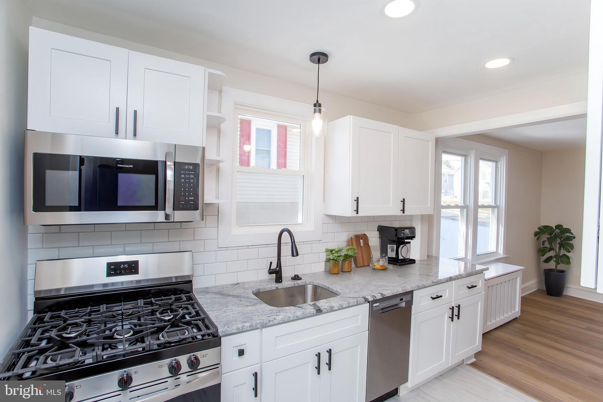 UPLAND VIL - Residential