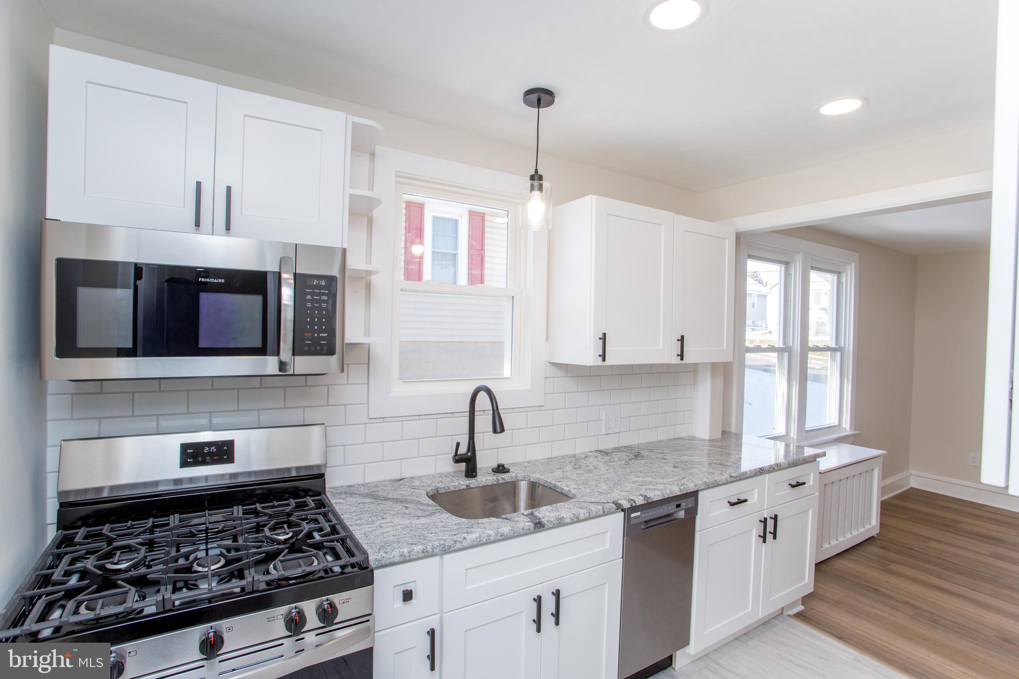 UPLAND VIL - Residential