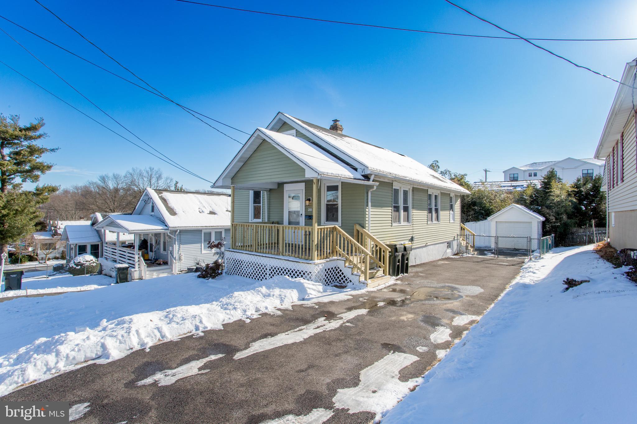 UPLAND VIL - Residential